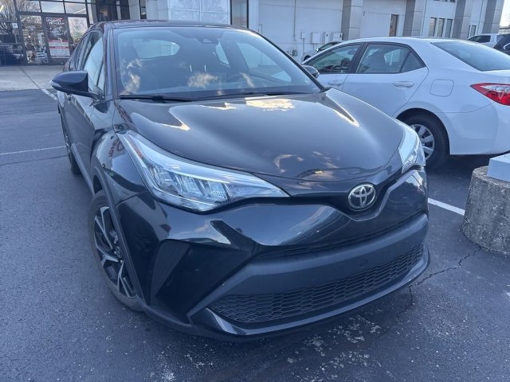 Used 2022 Toyota C-HR XLE SUV
