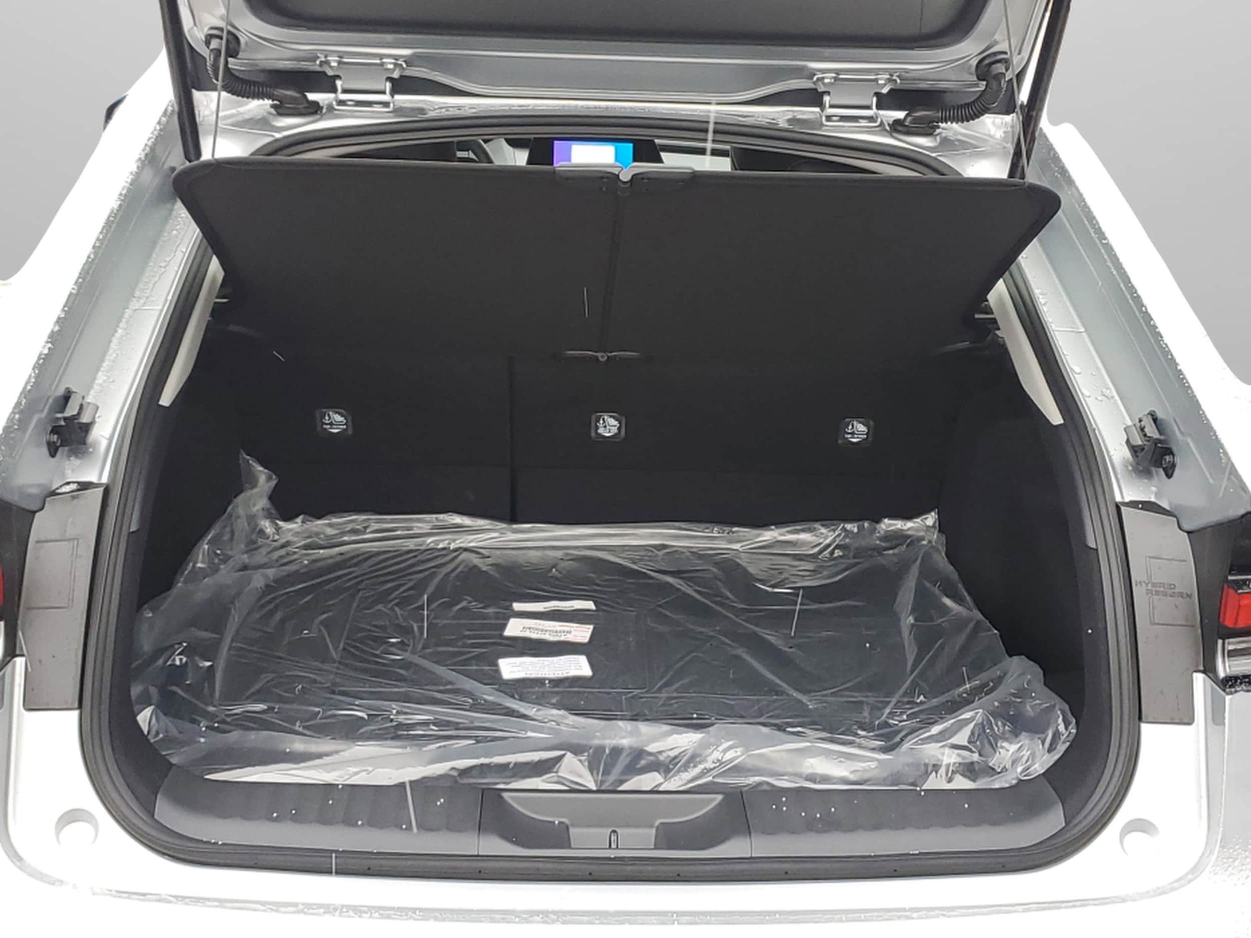 2026 Toyota Prius XLE - Photo 34