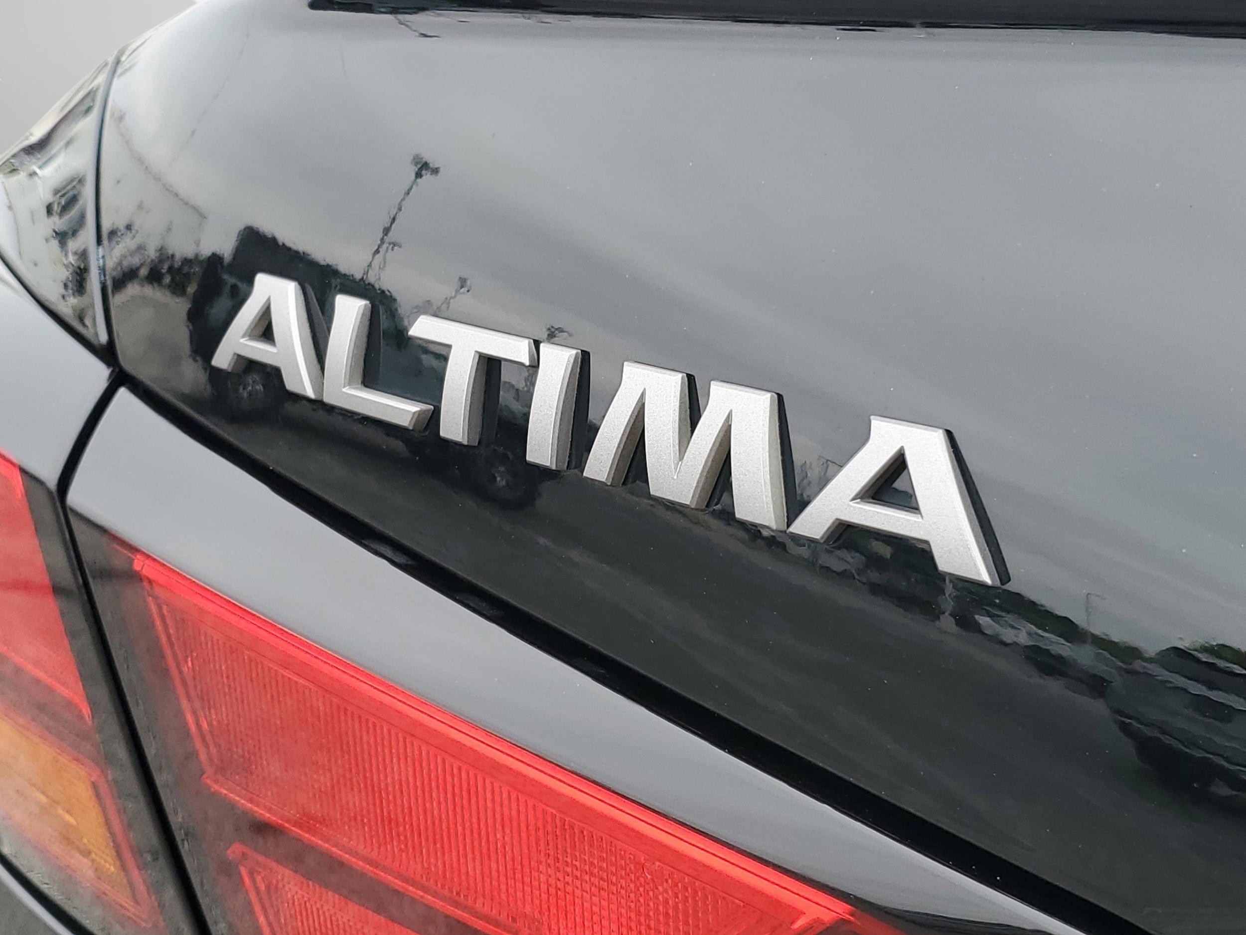 2025 Nissan Altima SV - Photo 30