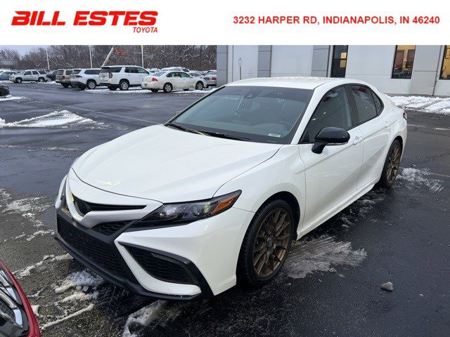 2023 Toyota Camry SE's photo