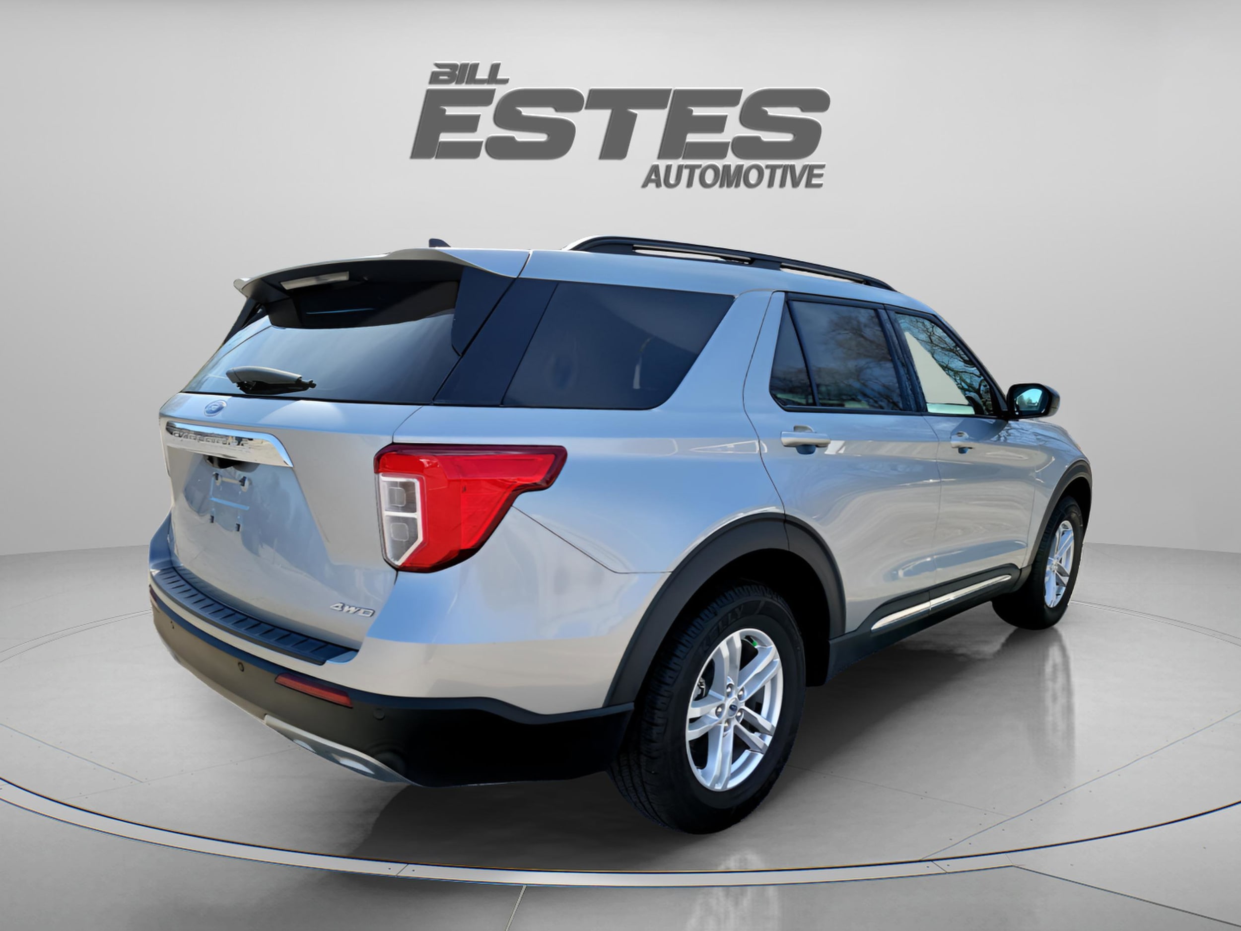 2023 Ford Explorer XLT - Photo 6