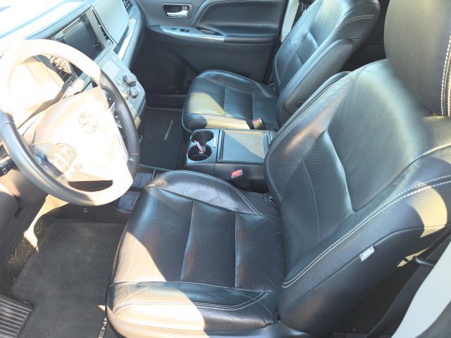 Used 2017 Toyota Sienna SE Premium Van Passenger Van
