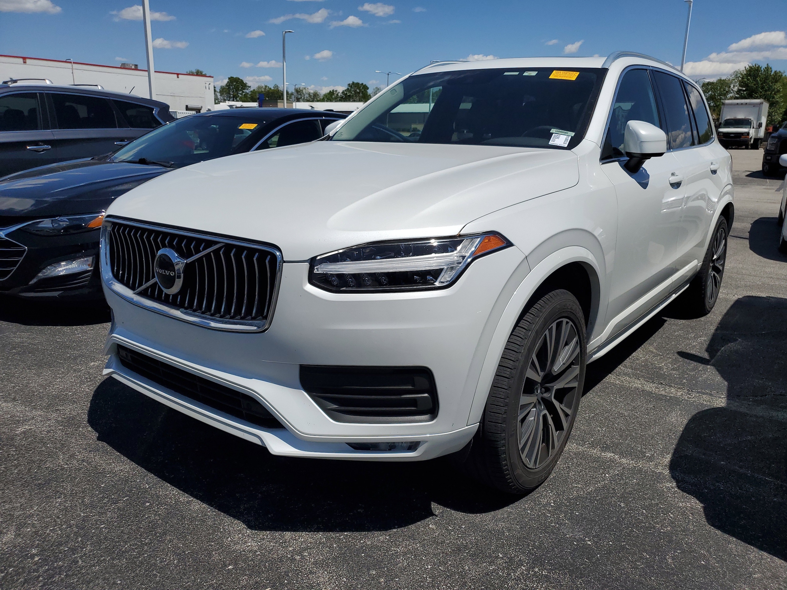 2020 Volvo XC90 T5 Momentum AWD's photo