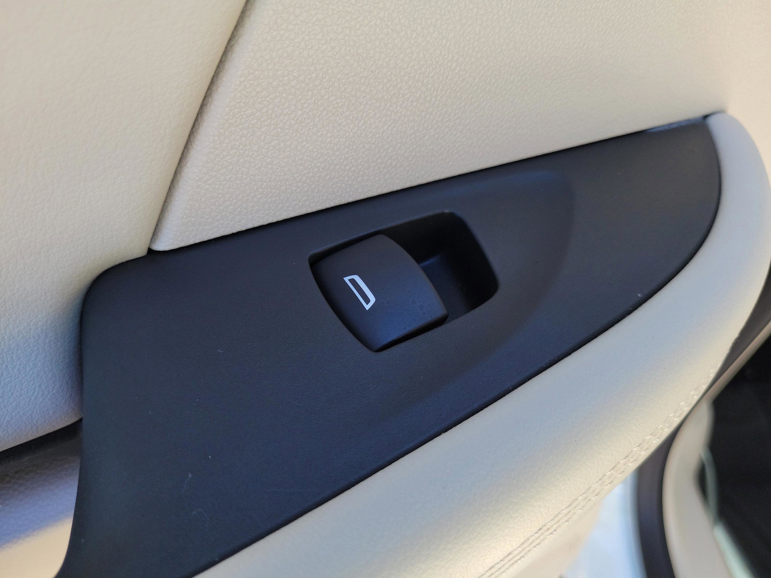 2023 Buick Envision Essence - Photo 16