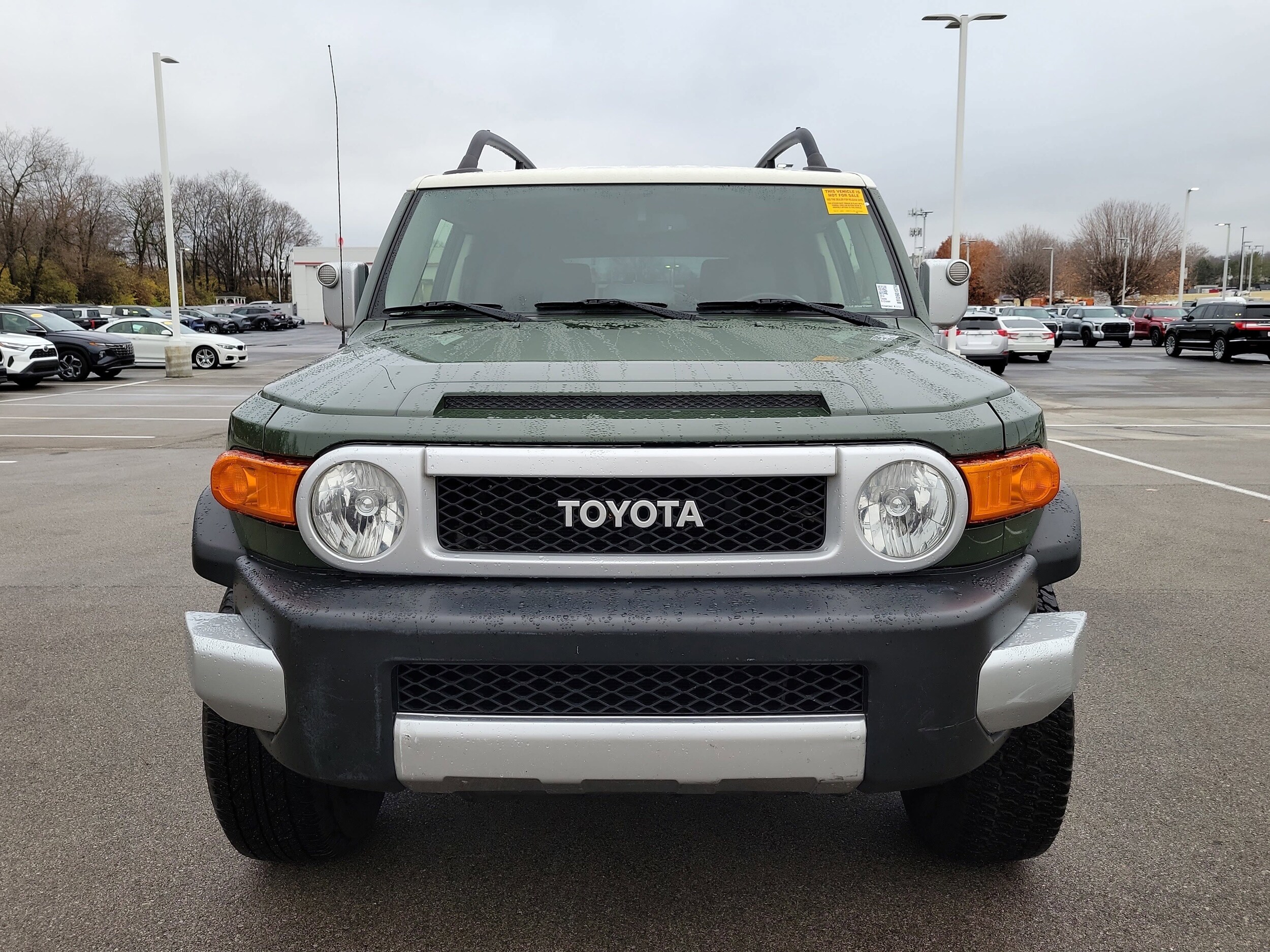 2014 Toyota FJ Cruiser Base photo 4