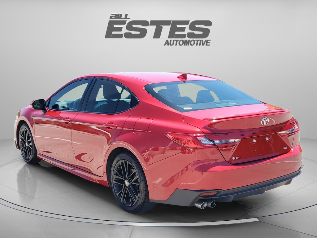 Used 2025 Toyota Camry SE Sedan