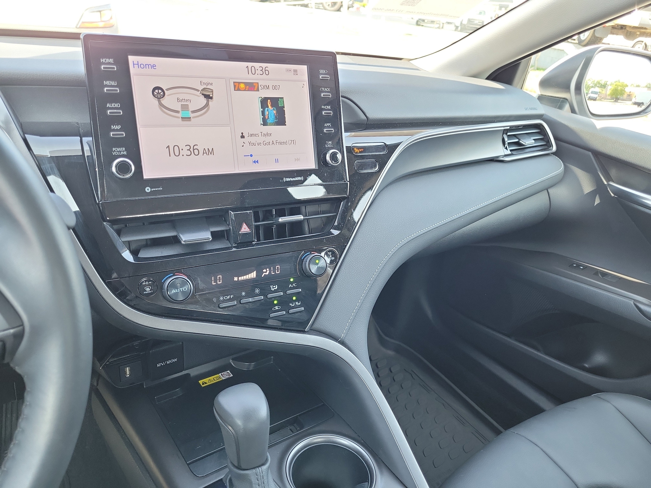 2024 Toyota Camry SE - Photo 33