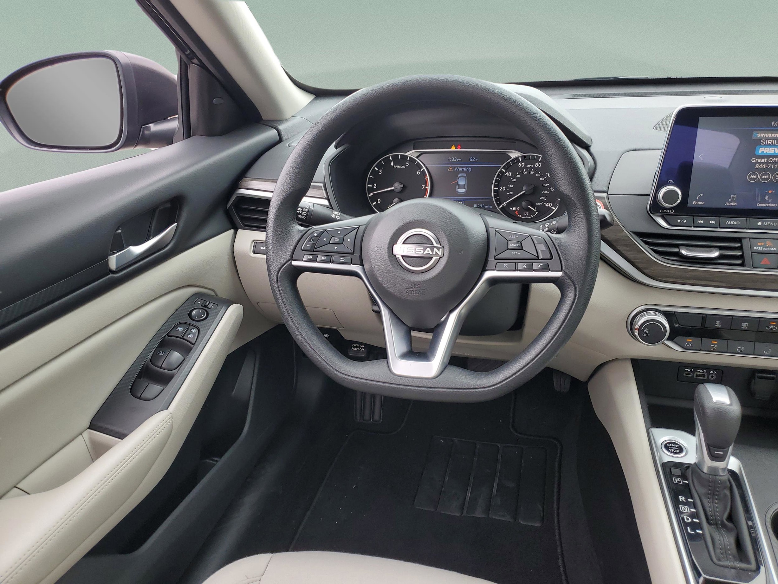 2025 Nissan Altima SV - Photo 11