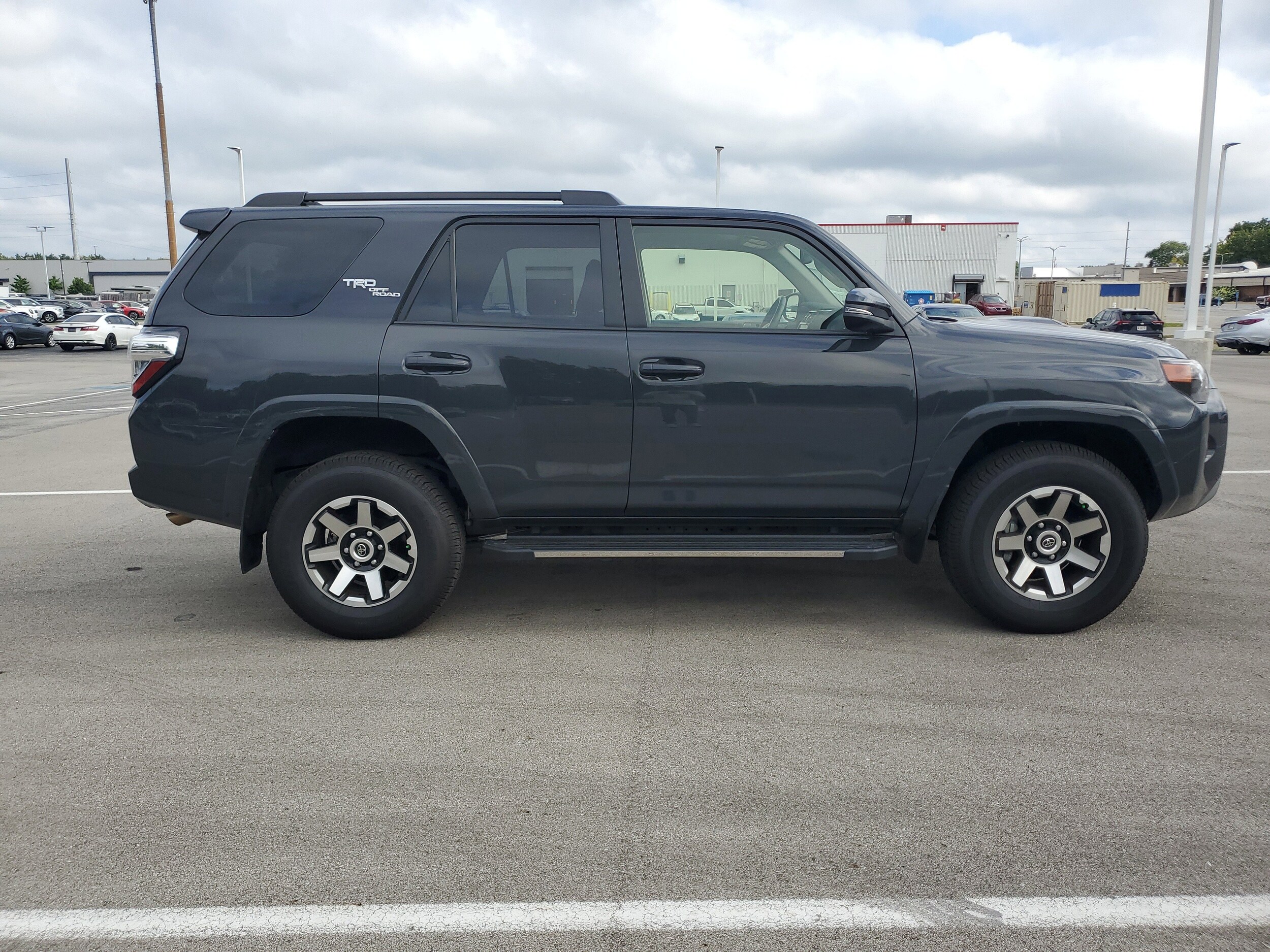 2024 Toyota 4Runner TRD Off-Road Premium photo 4