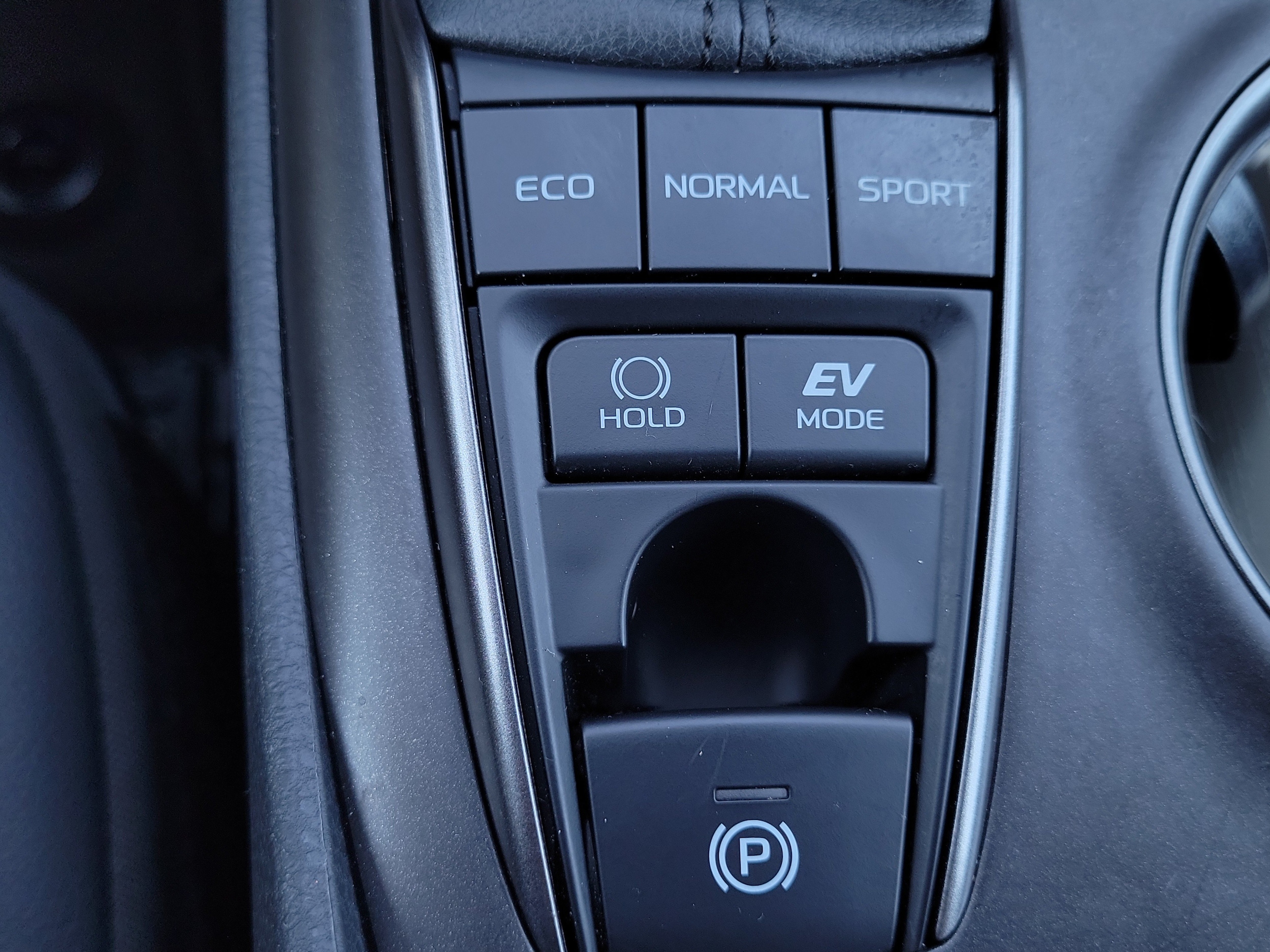 2024 Toyota Camry SE - Photo 37