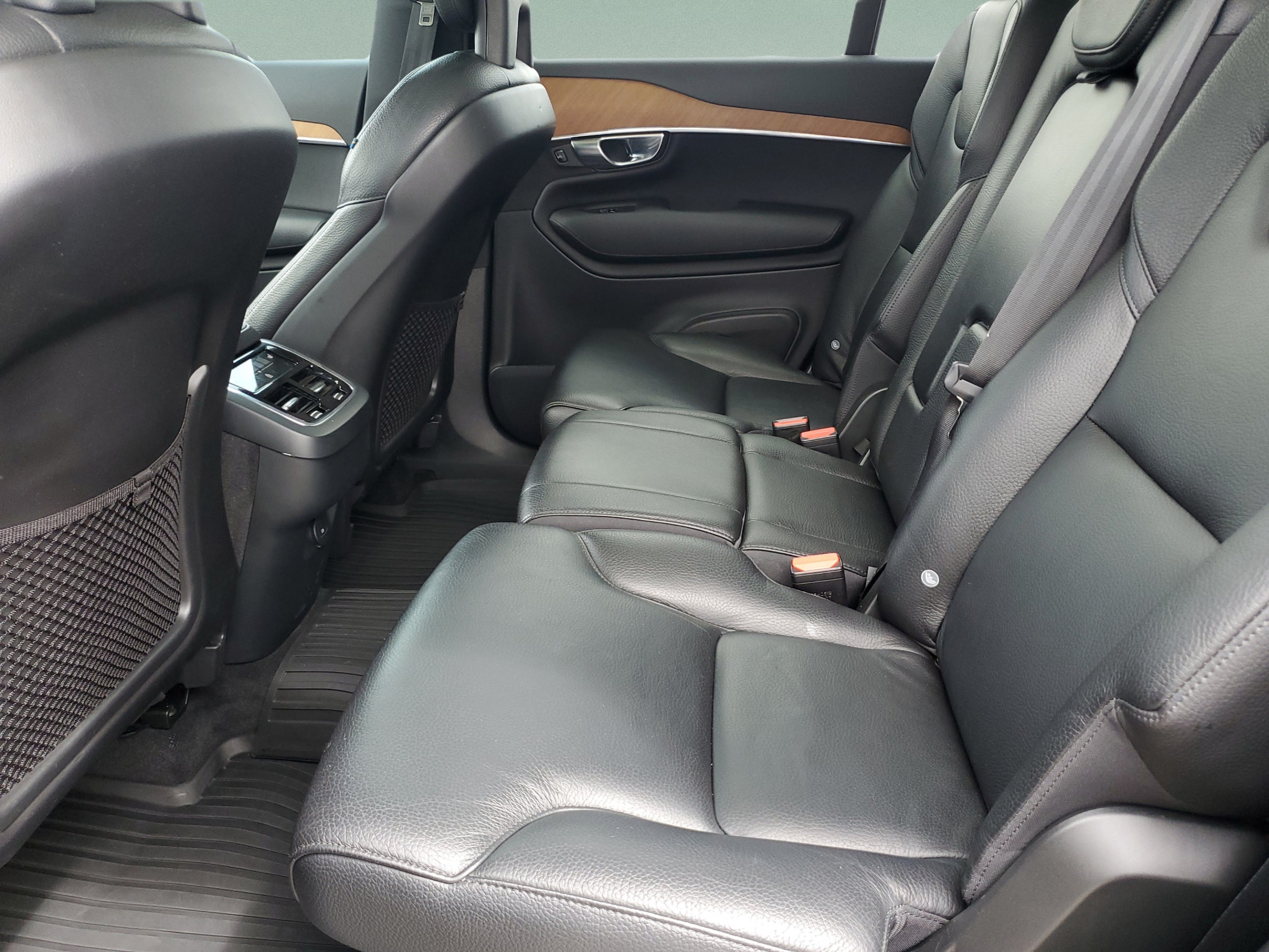 2021 Volvo XC90 Momentum - Photo 11