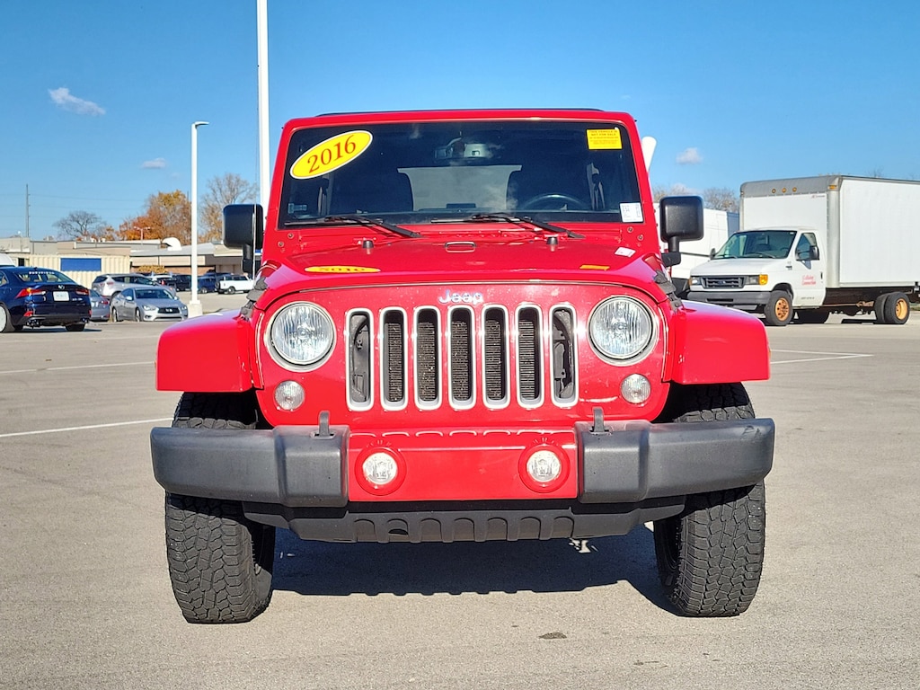 Used 2016 Jeep Wrangler Unlimited Sahara SUV