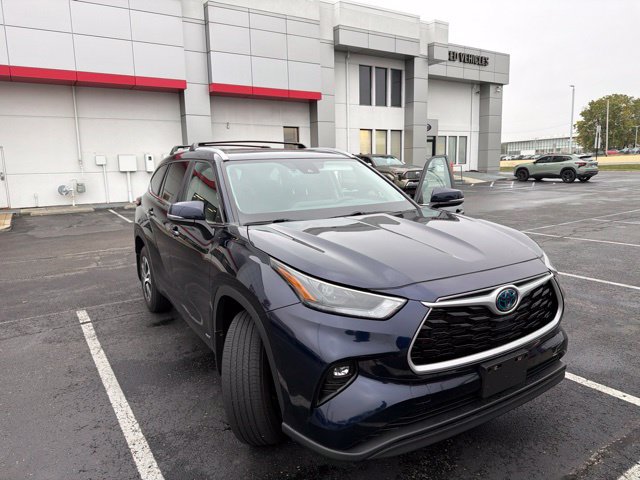 Used 2024 Toyota Highlander XLE SUV