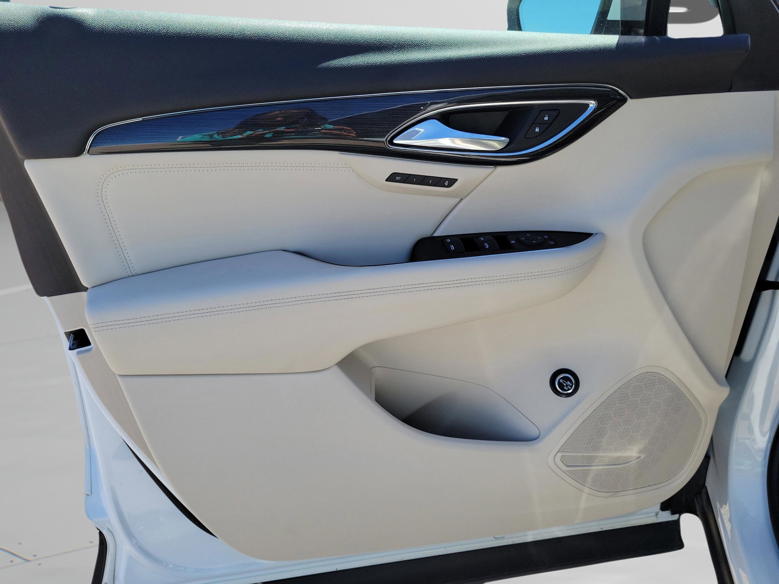 2023 Buick Envision Essence - Photo 20