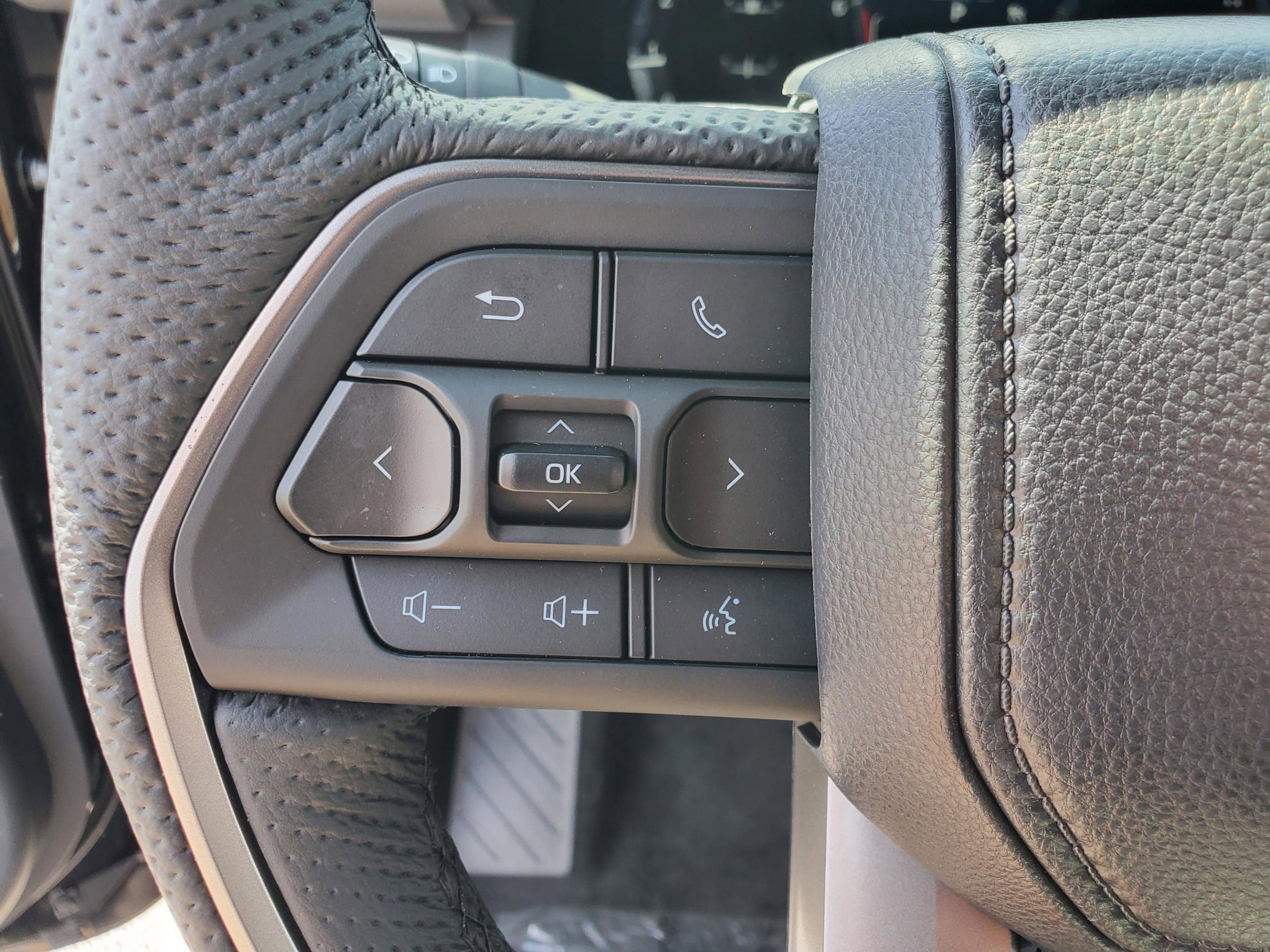 2026 Toyota Tacoma Limited - Photo 23