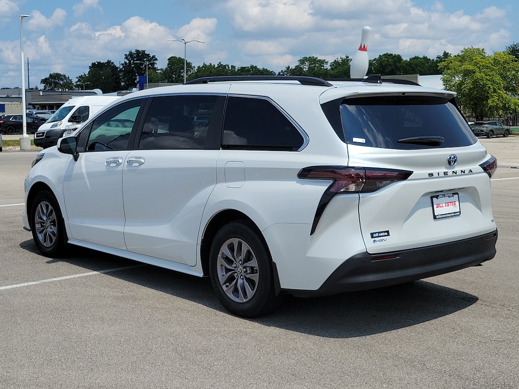 Certified 2025 Toyota Sienna XLE Van Passenger Van