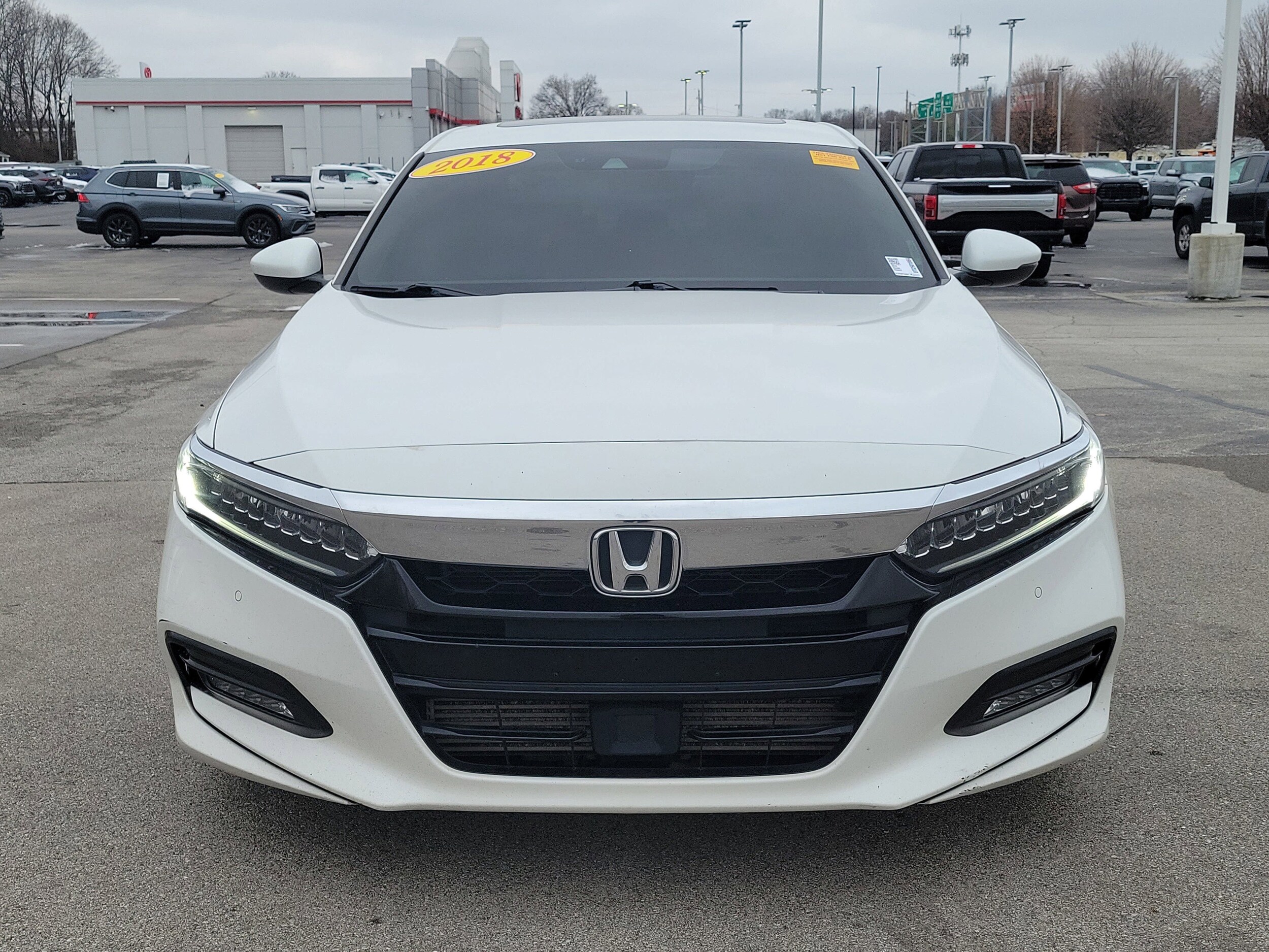 2018 Honda Accord Touring 1.5T photo 3