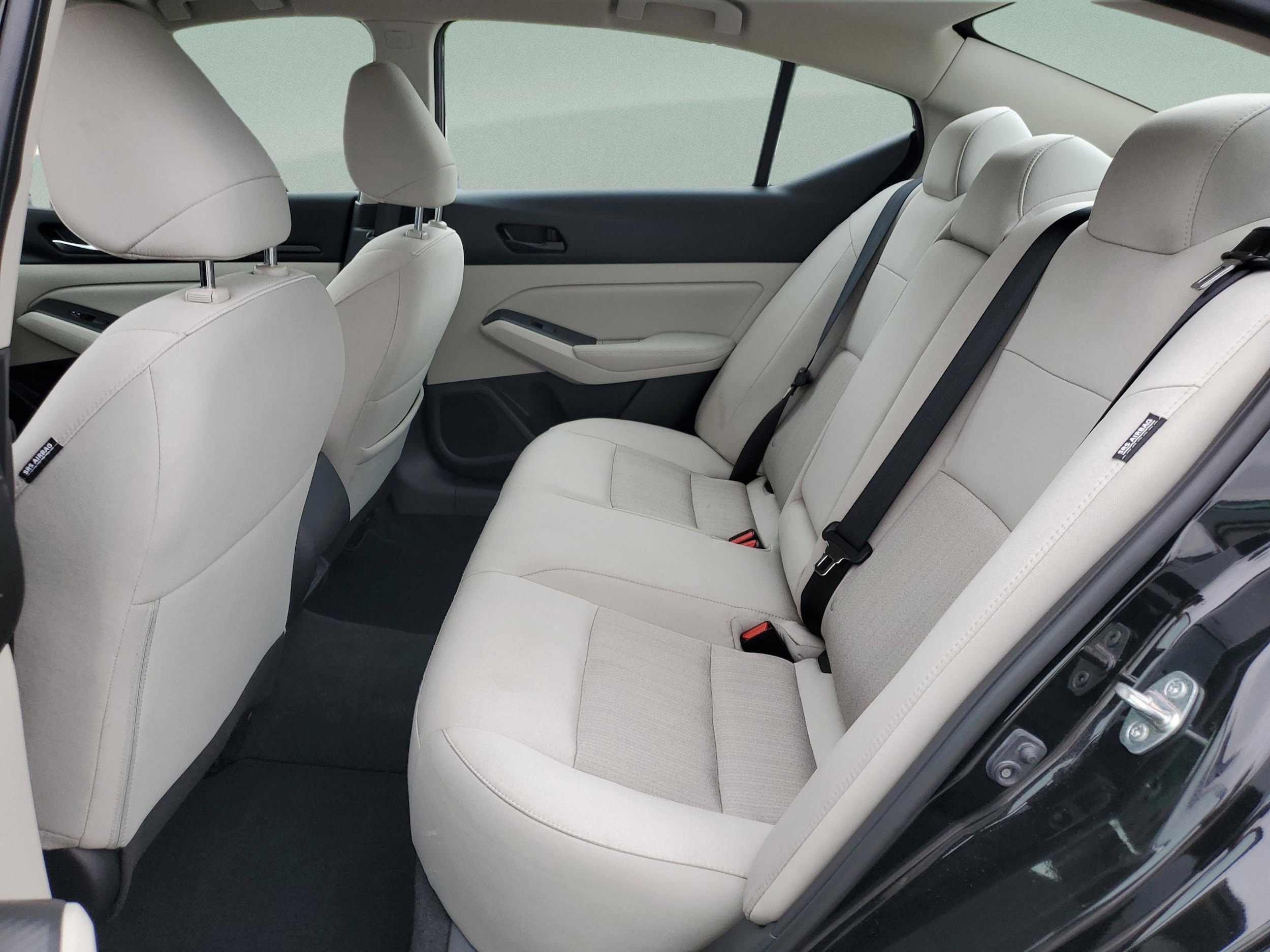 2025 Nissan Altima SV - Photo 12