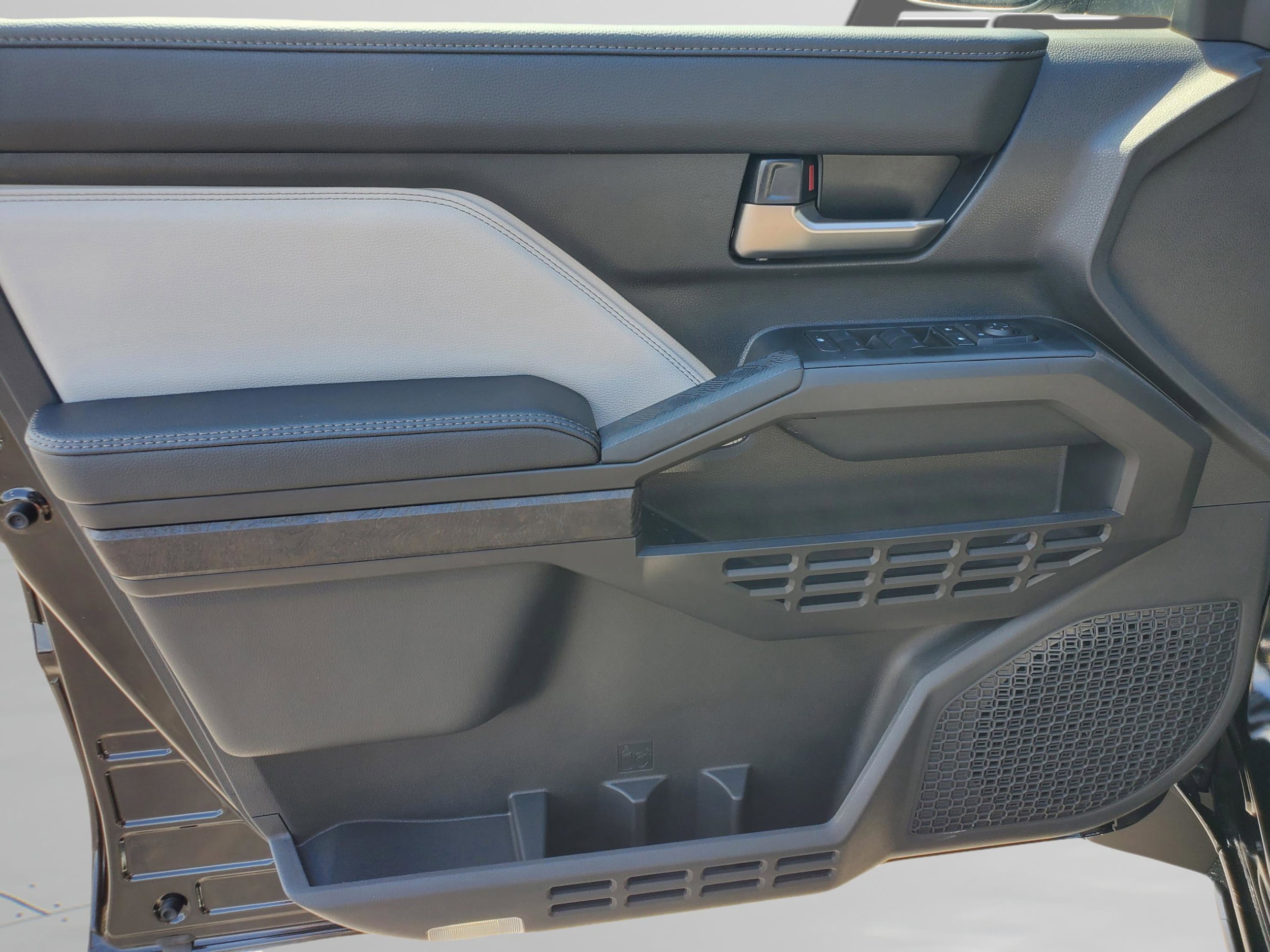 2026 Toyota Tacoma Limited - Photo 20