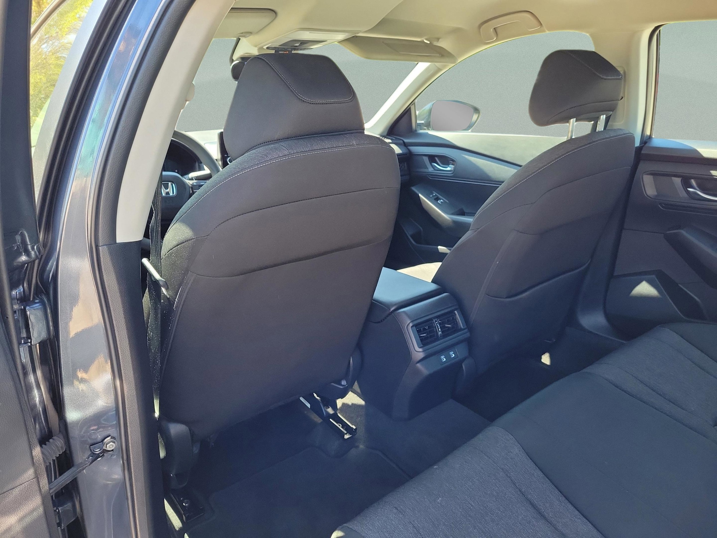 2025 Honda Accord LX - Photo 13