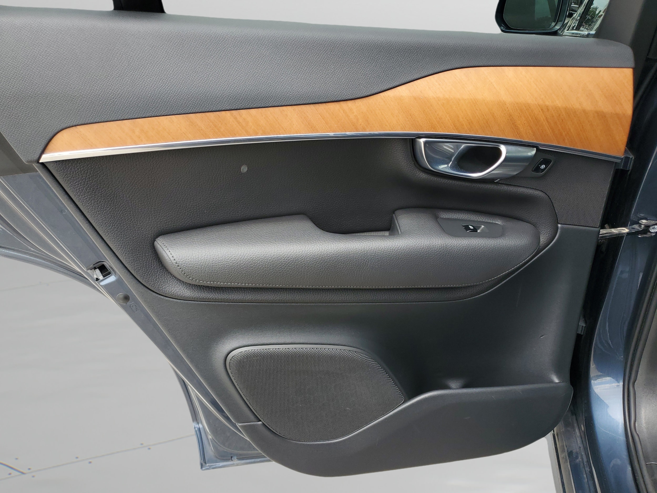 2021 Volvo XC90 Momentum - Photo 16