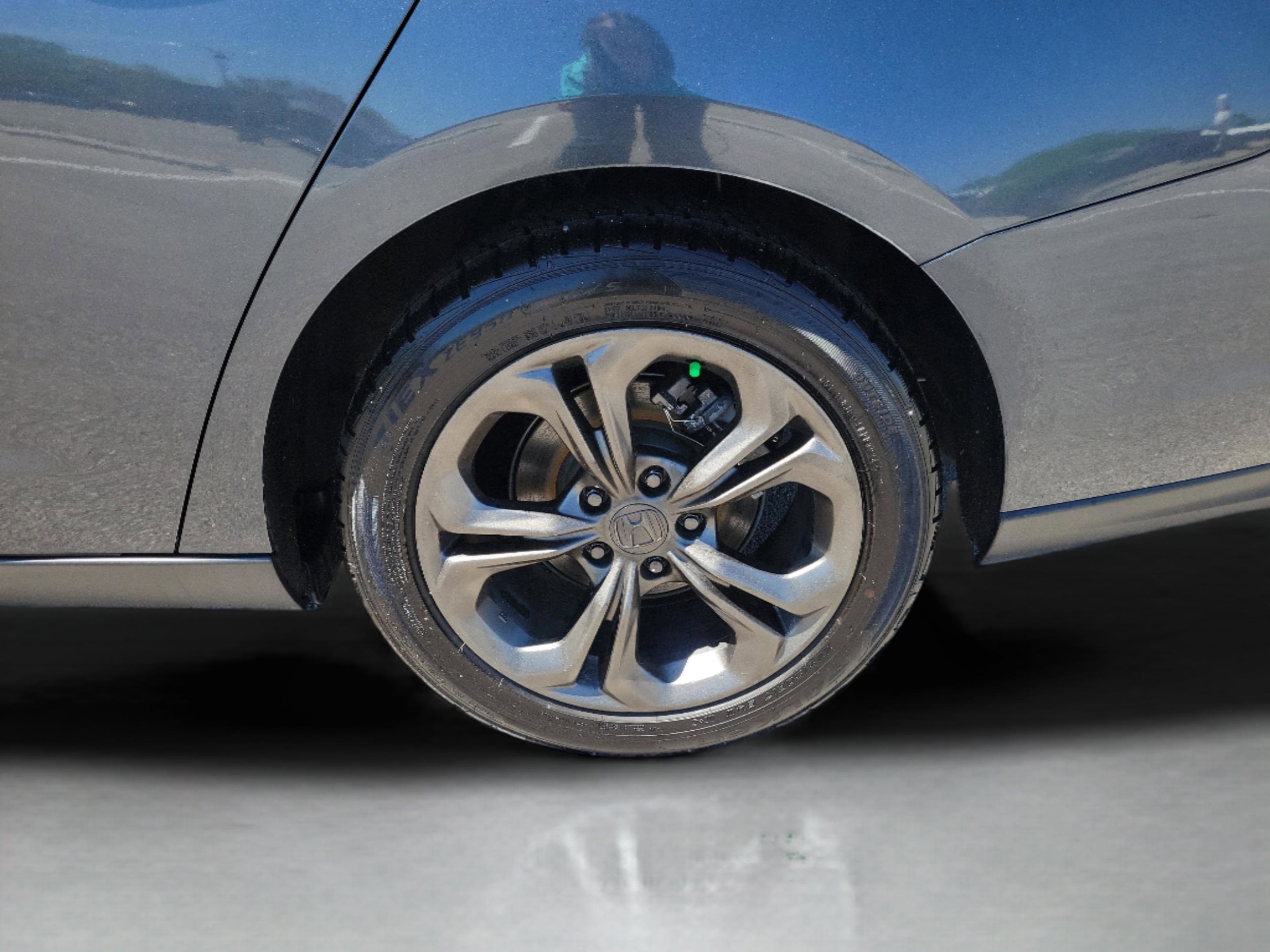 2025 Honda Accord LX - Photo 30