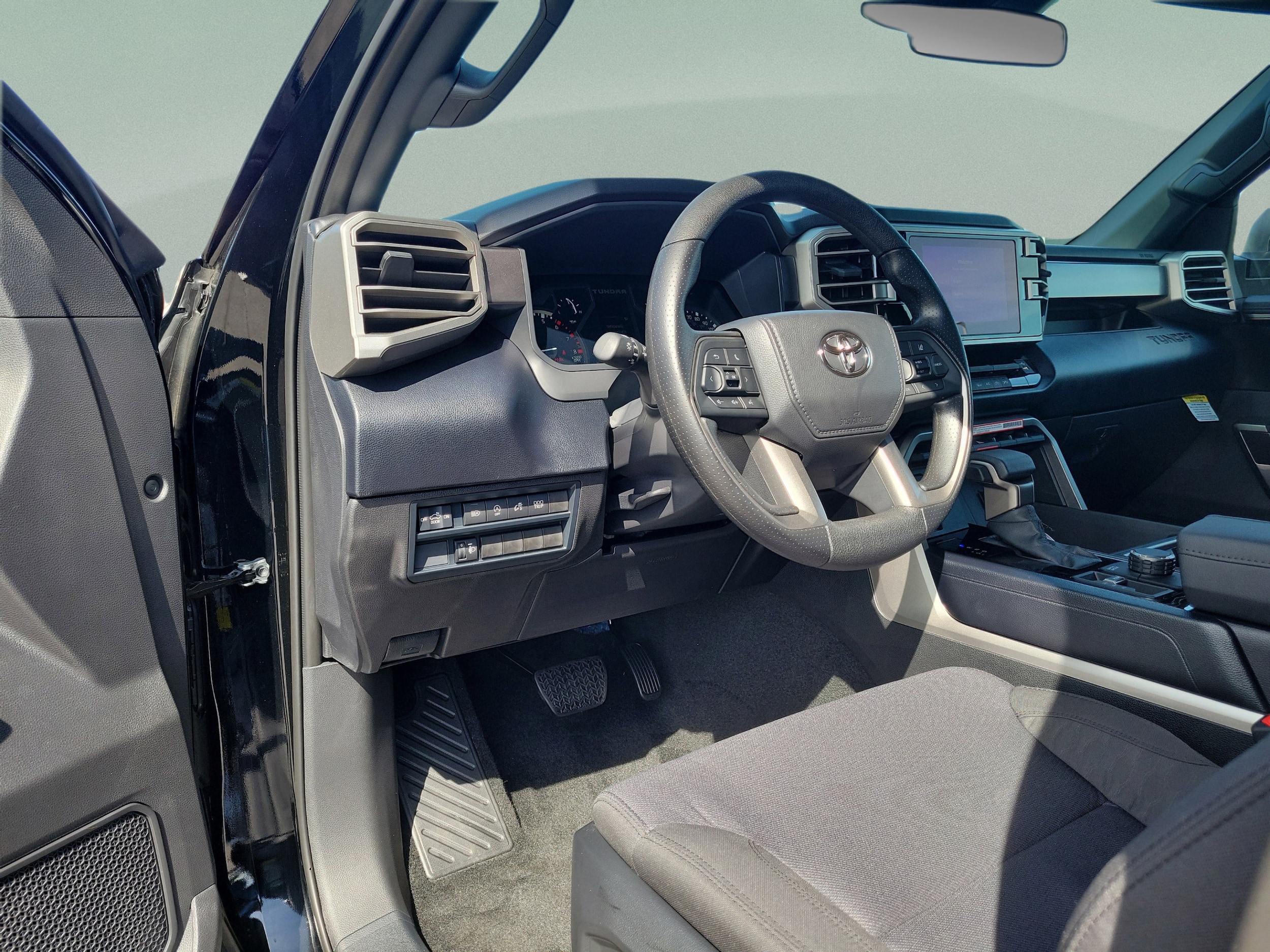 2026 Toyota Tundra SR5 - Photo 18