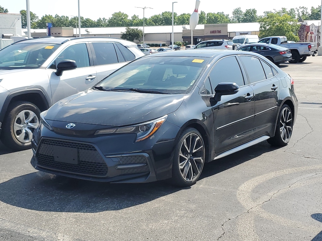 Used 2020 Toyota Corolla SE Sedan