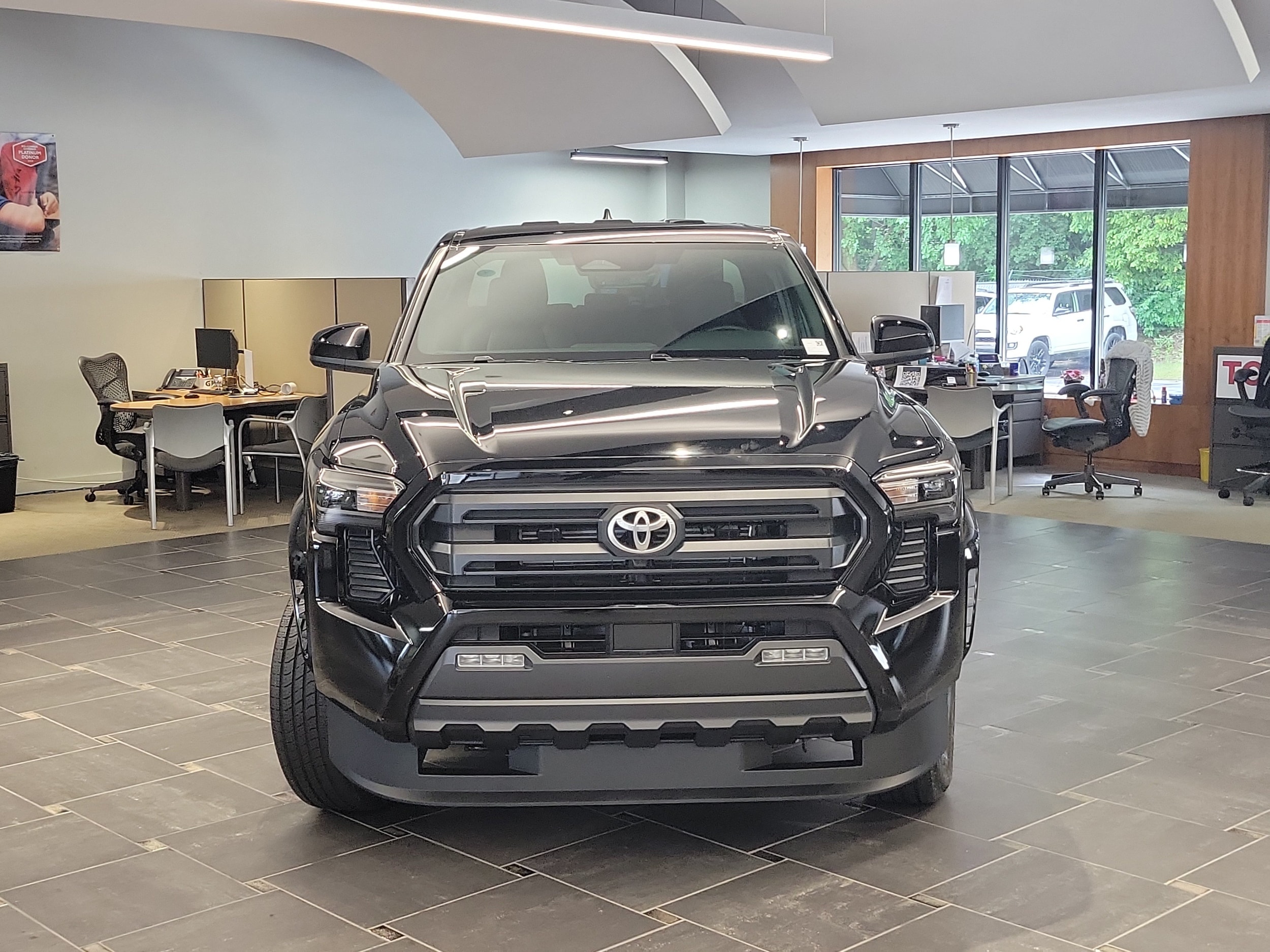 2026 Toyota Tacoma SR5 - Photo 8