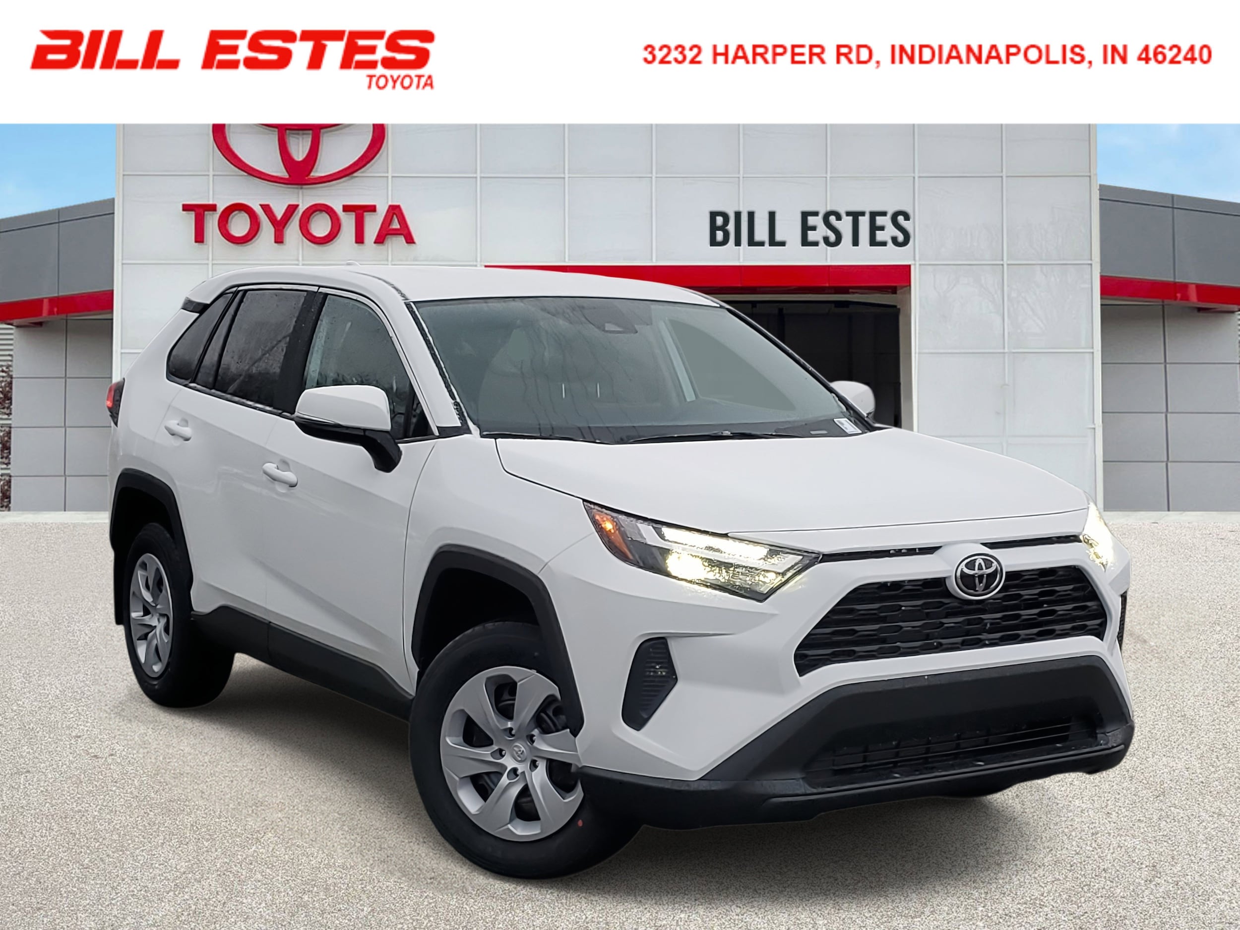 2025 Toyota RAV4 LE's photo