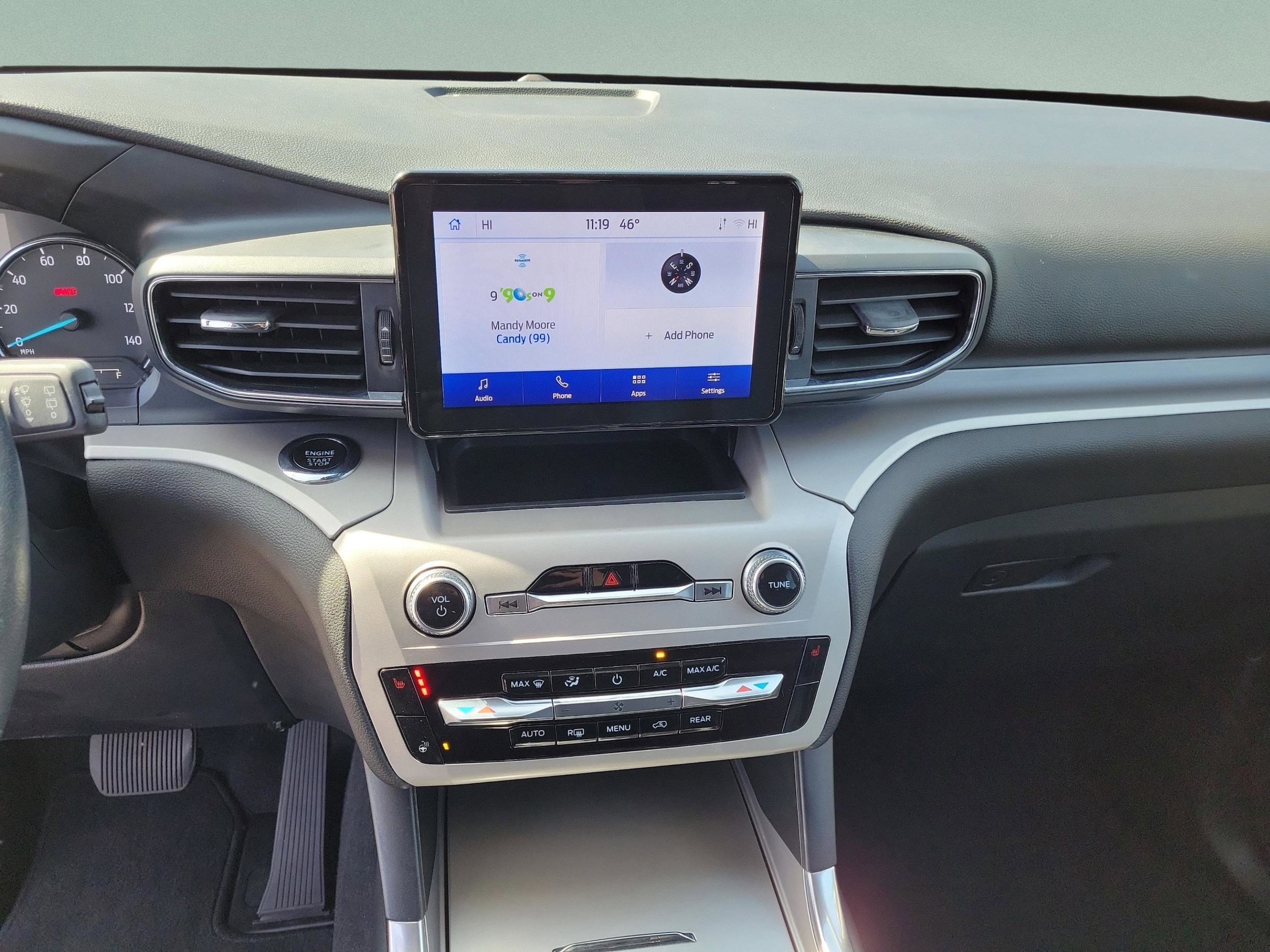 2023 Ford Explorer XLT - Photo 33