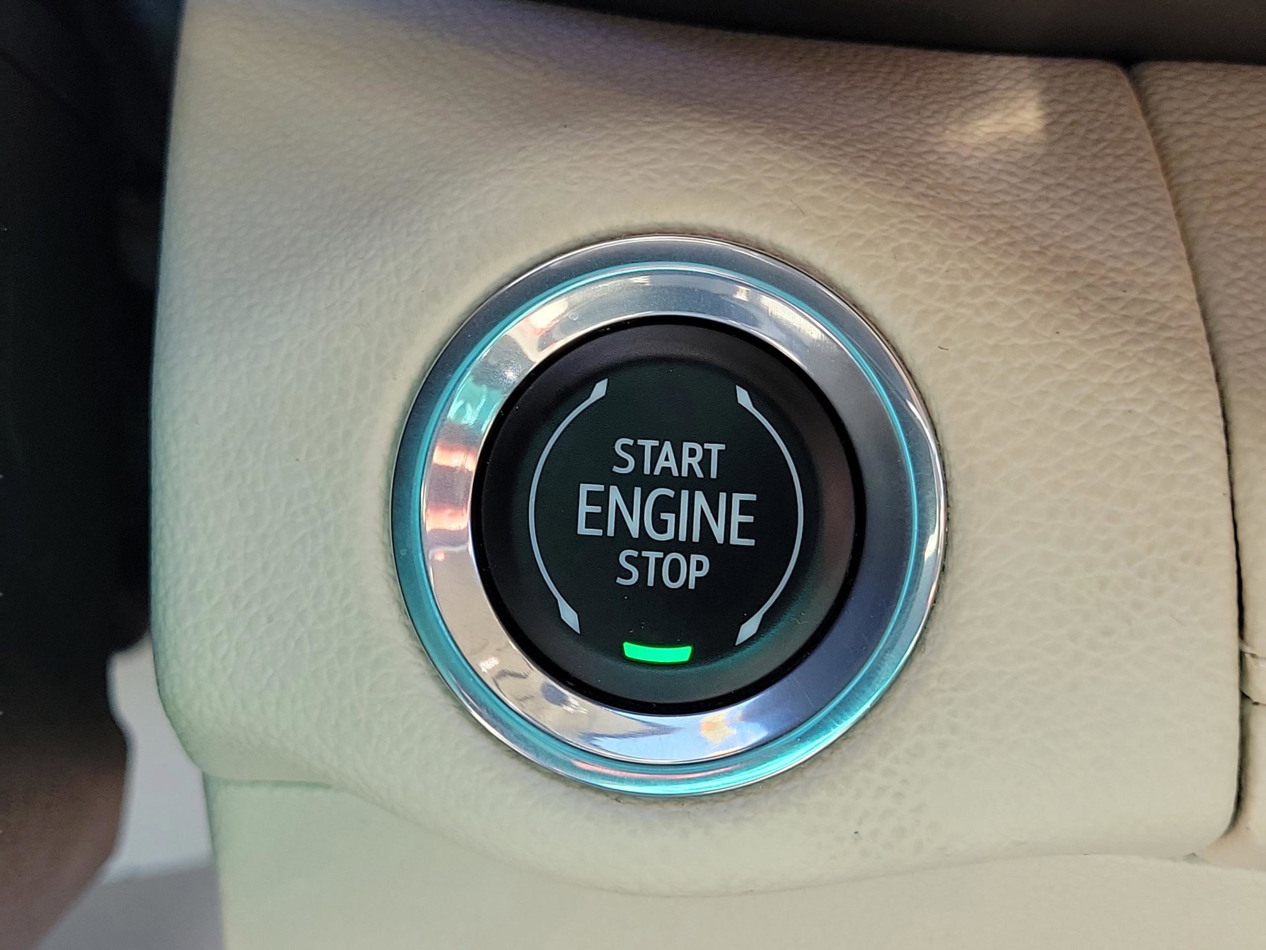 2023 Buick Envision Essence - Photo 30