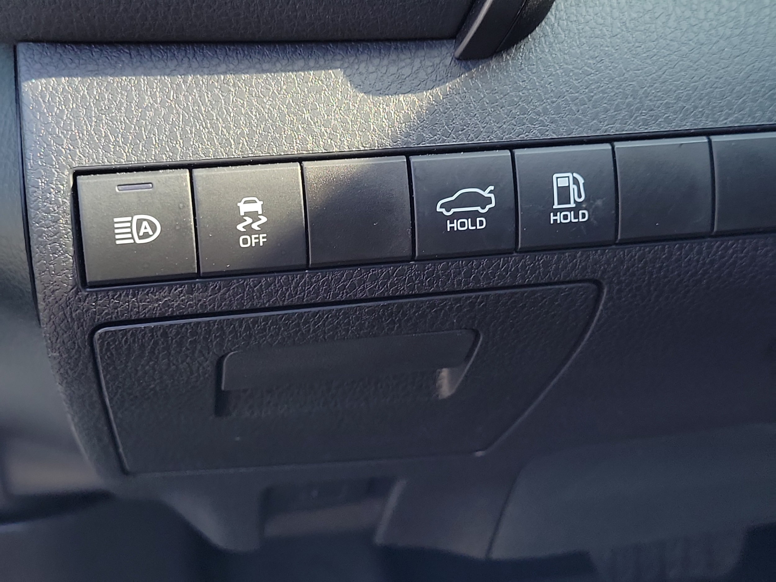 2024 Toyota Camry SE - Photo 28