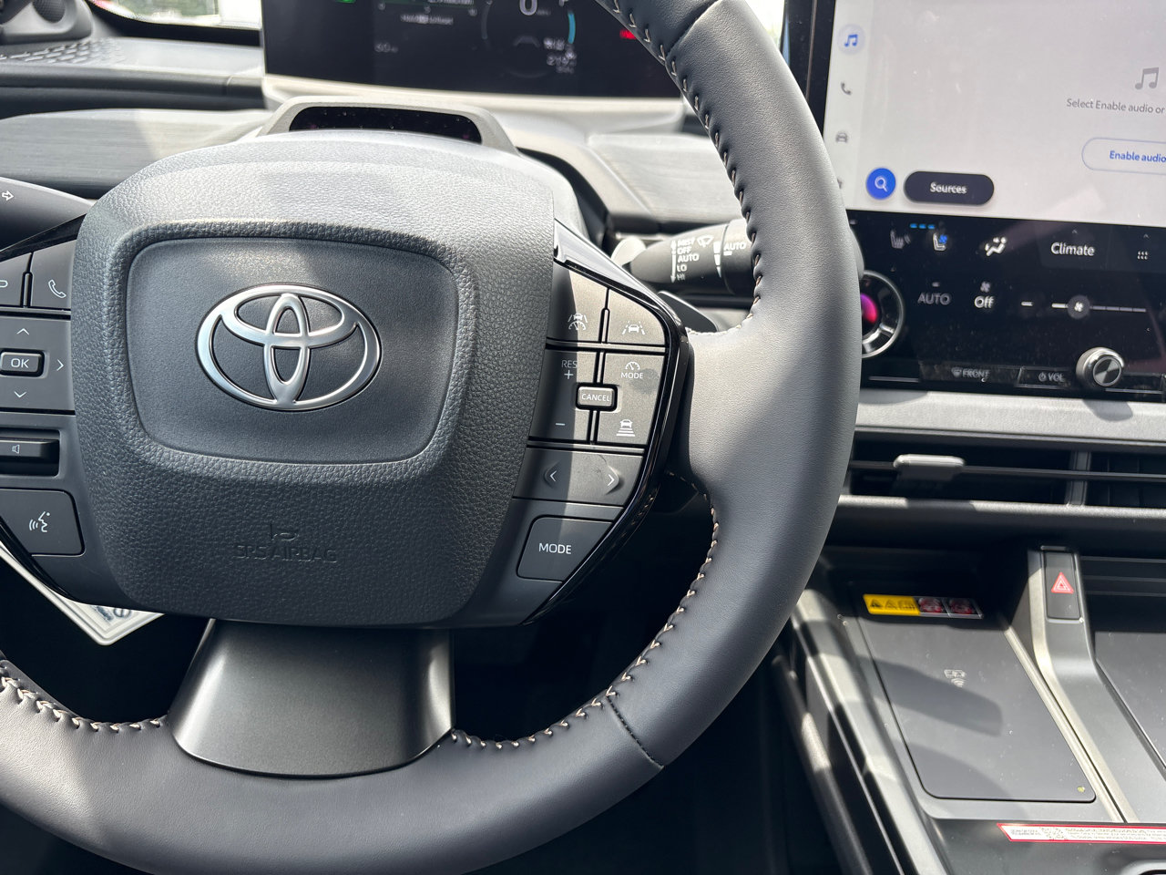 2026 Toyota bZ Woodland Woodland Premium - Photo 23