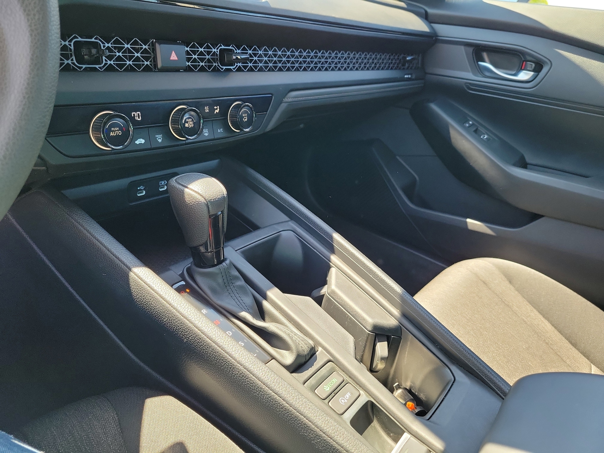 2025 Honda Accord LX - Photo 28