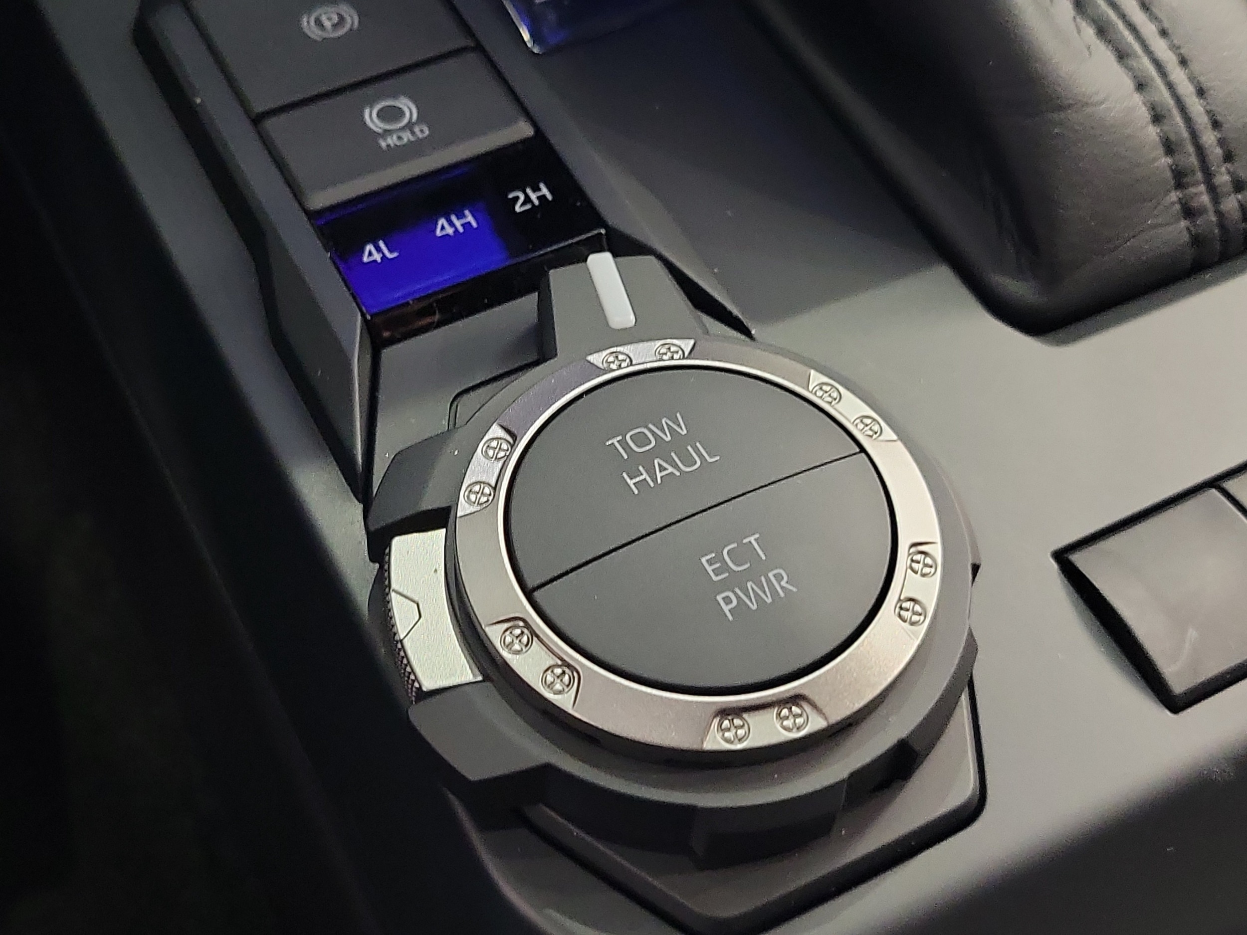 2026 Toyota Tacoma SR5 - Photo 32
