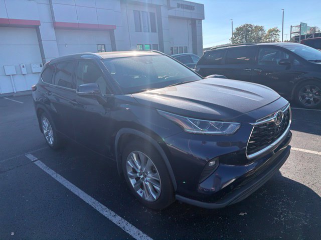 Used 2022 Toyota Highlander Limited SUV