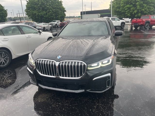 2020 BMW 7 Series 750i xDrive's photo