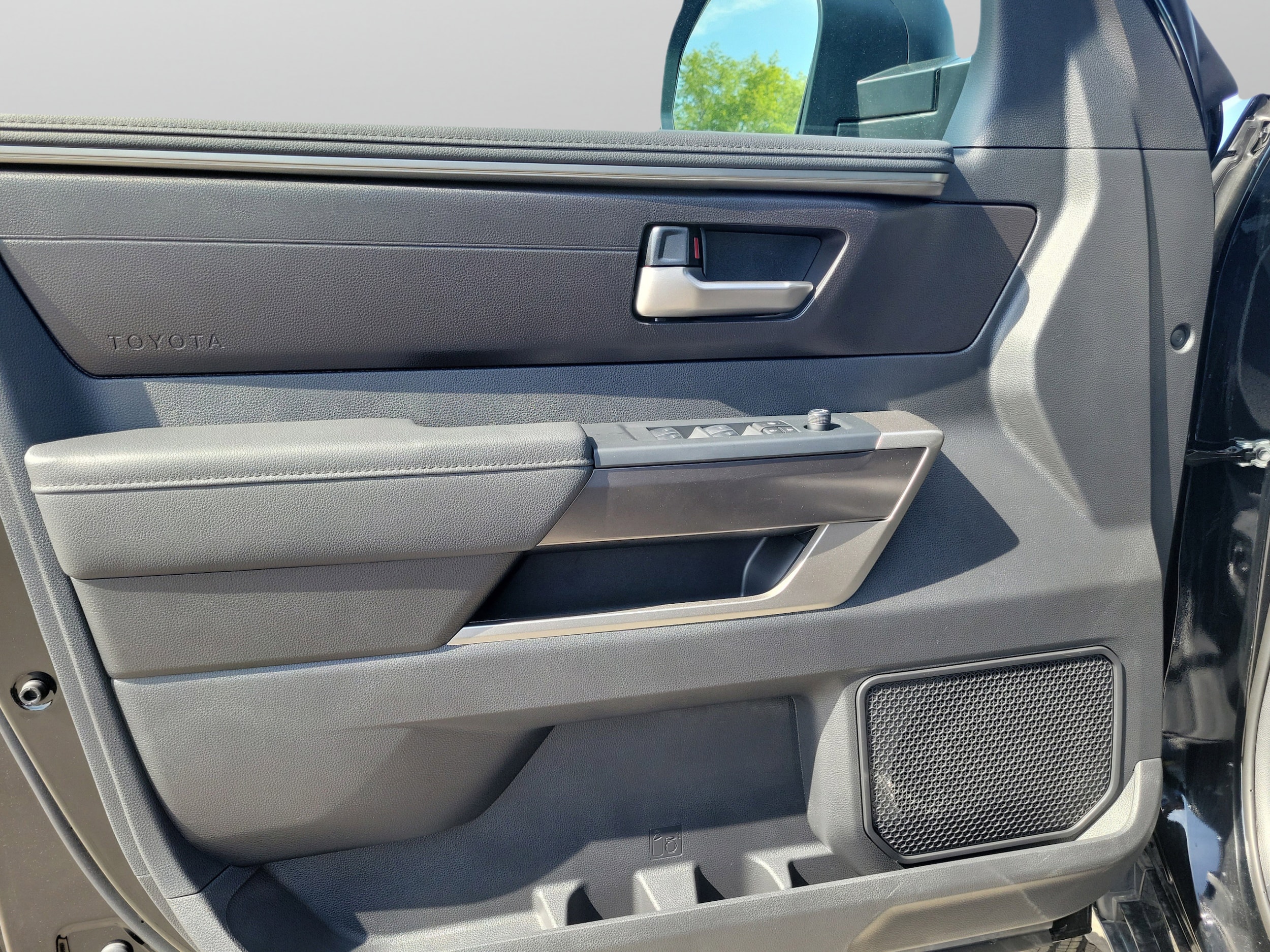 2026 Toyota Tundra SR5 - Photo 19