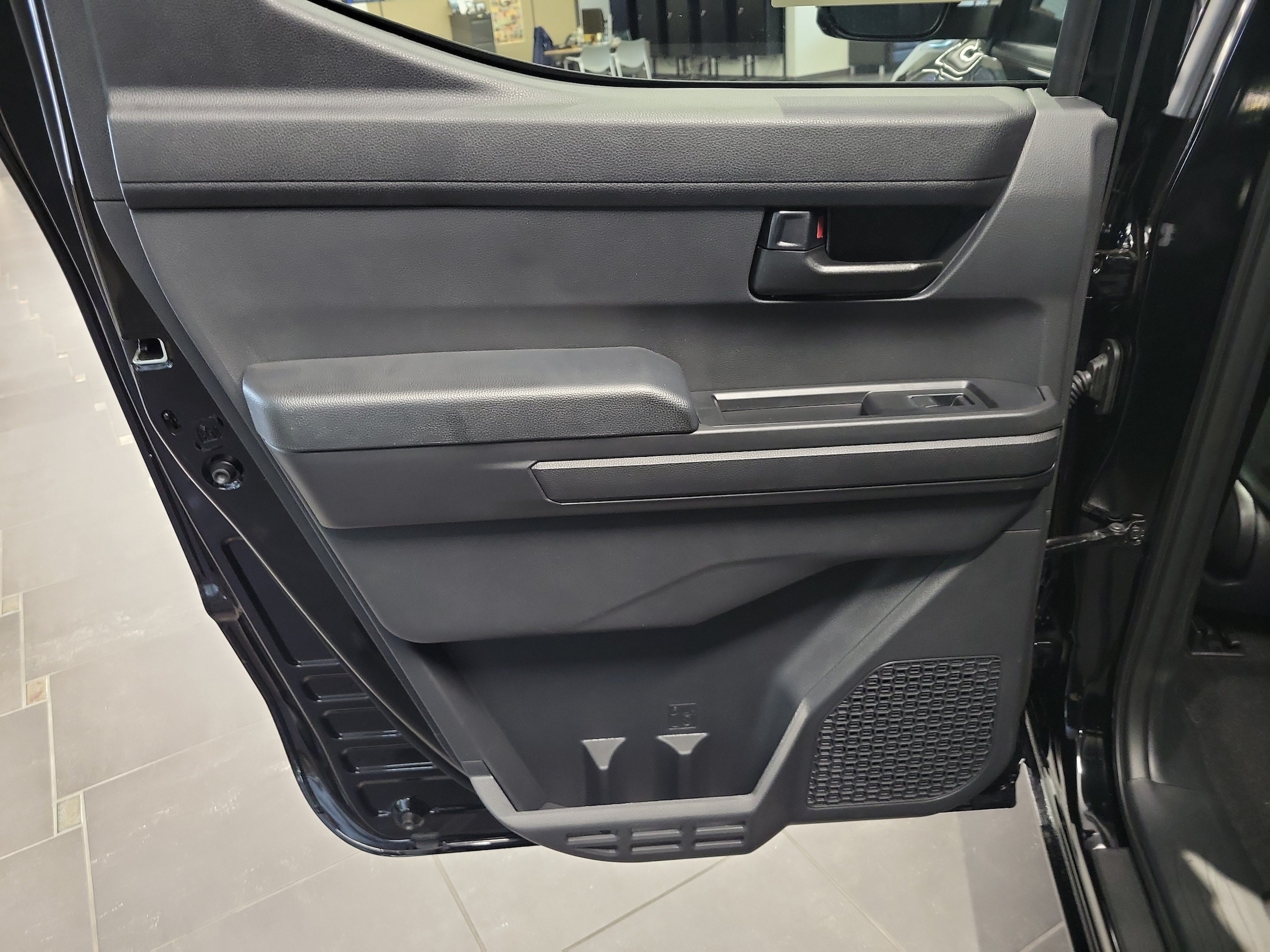 2026 Toyota Tacoma SR5 - Photo 17