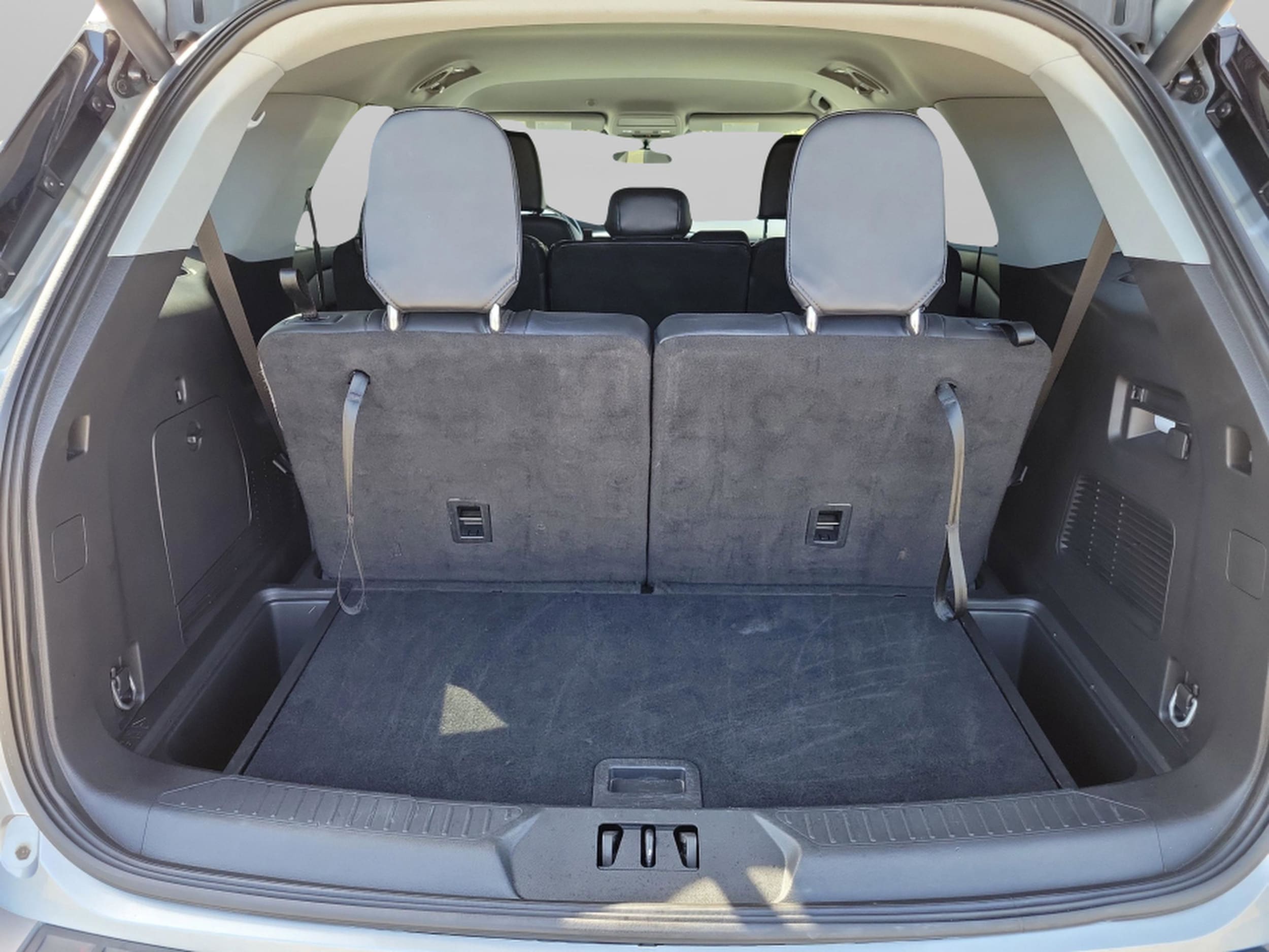 2023 Ford Explorer XLT - Photo 13