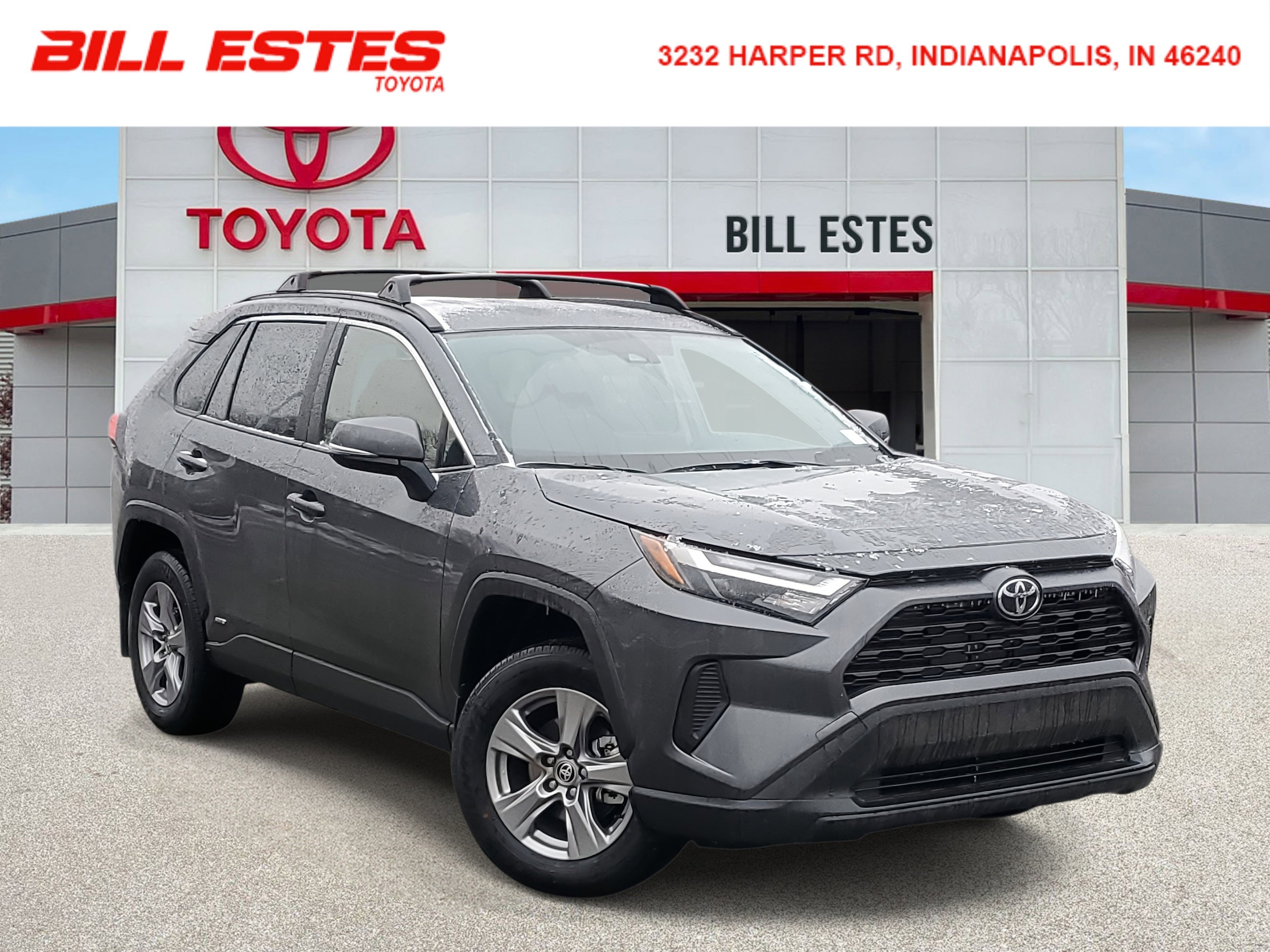 2025 Toyota RAV4 LE's photo