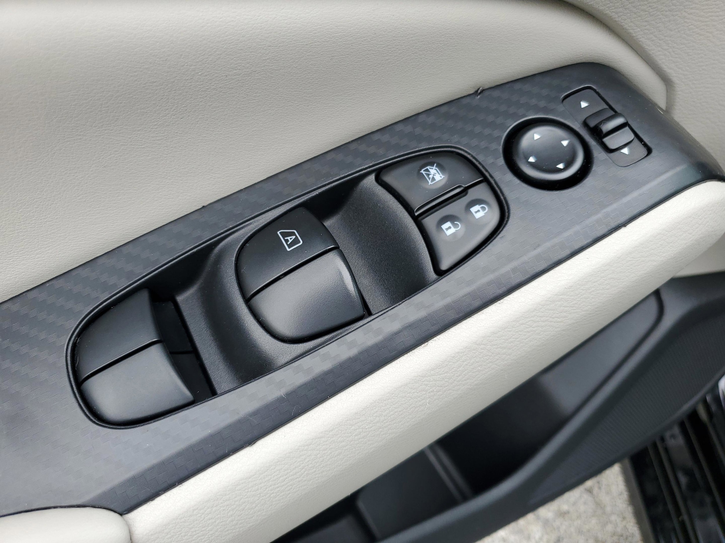 2025 Nissan Altima SV - Photo 19