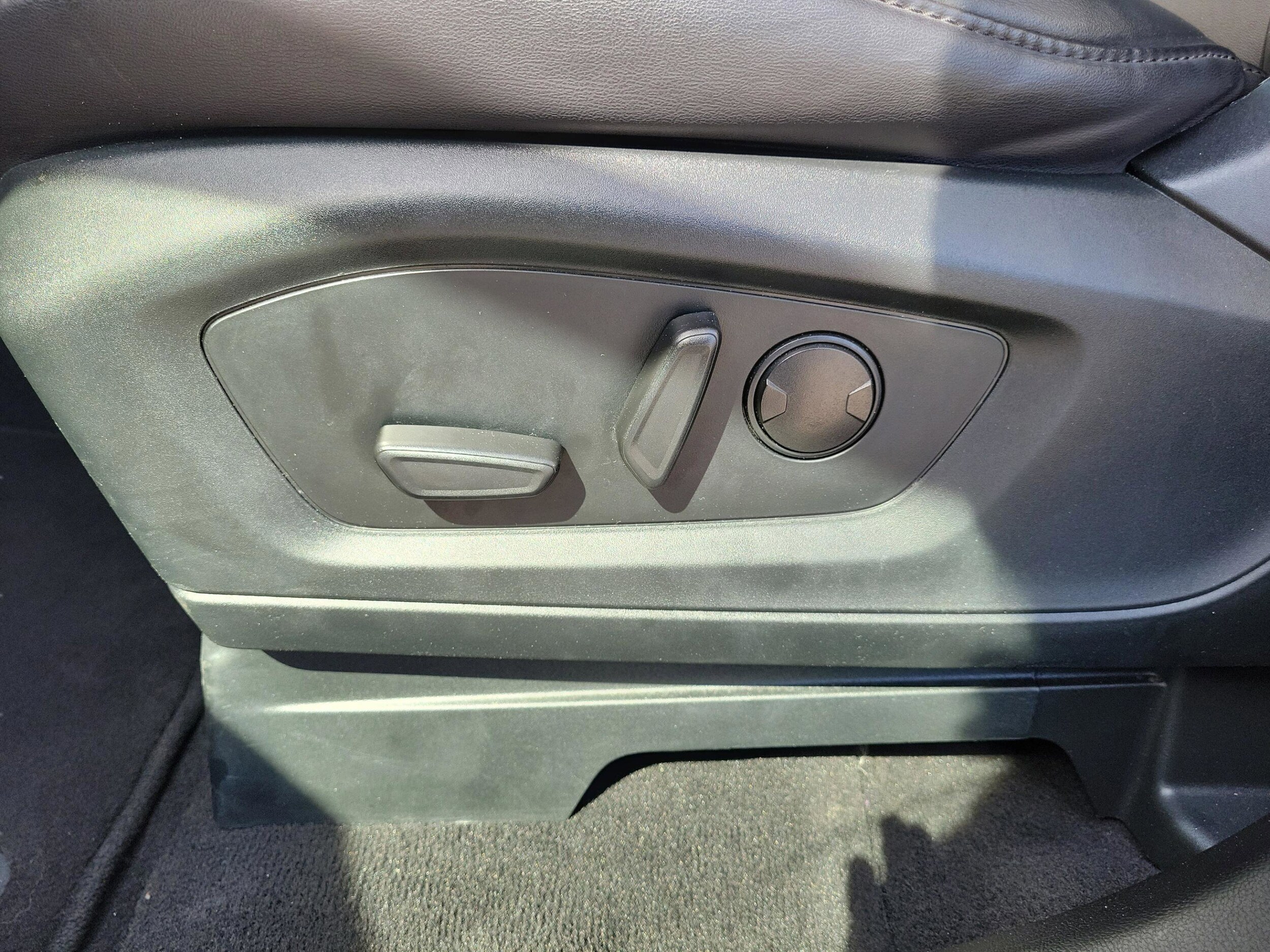 2023 Ford Explorer XLT - Photo 23