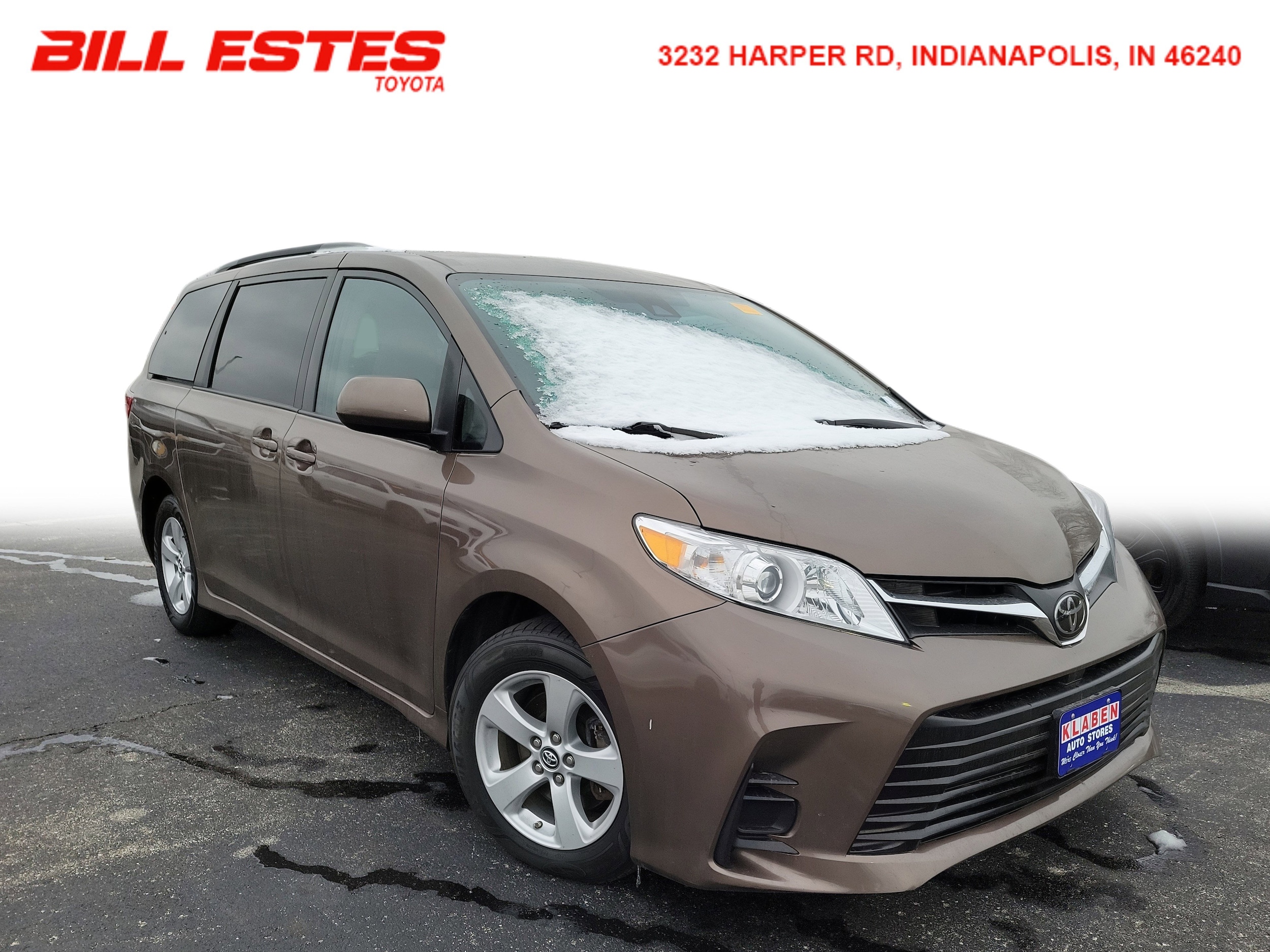 2018 Toyota Sienna LE's photo