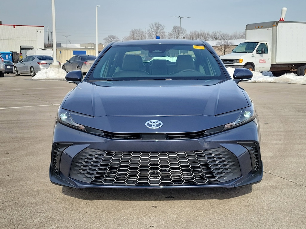 Used 2026 Toyota Camry SE Sedan