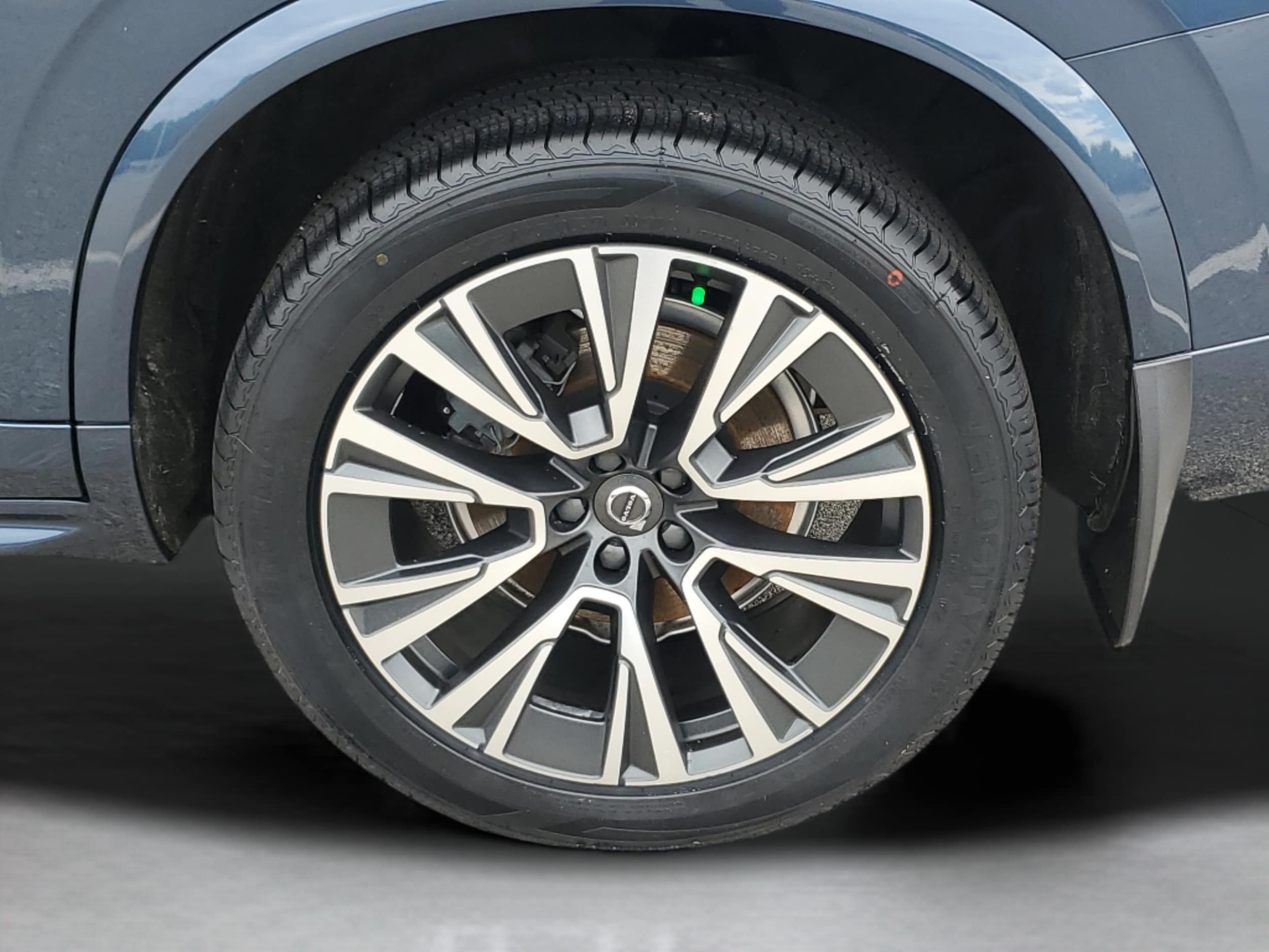 2021 Volvo XC90 Momentum - Photo 33