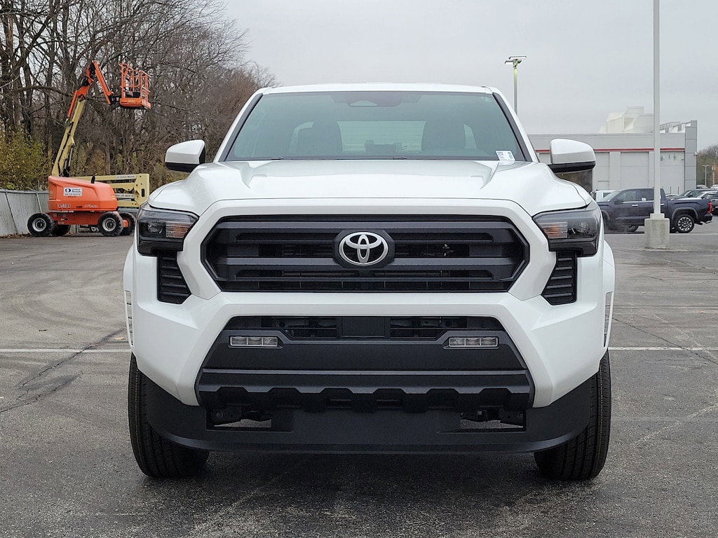 New 2025 Toyota Tacoma SR5 Truck Double Cab