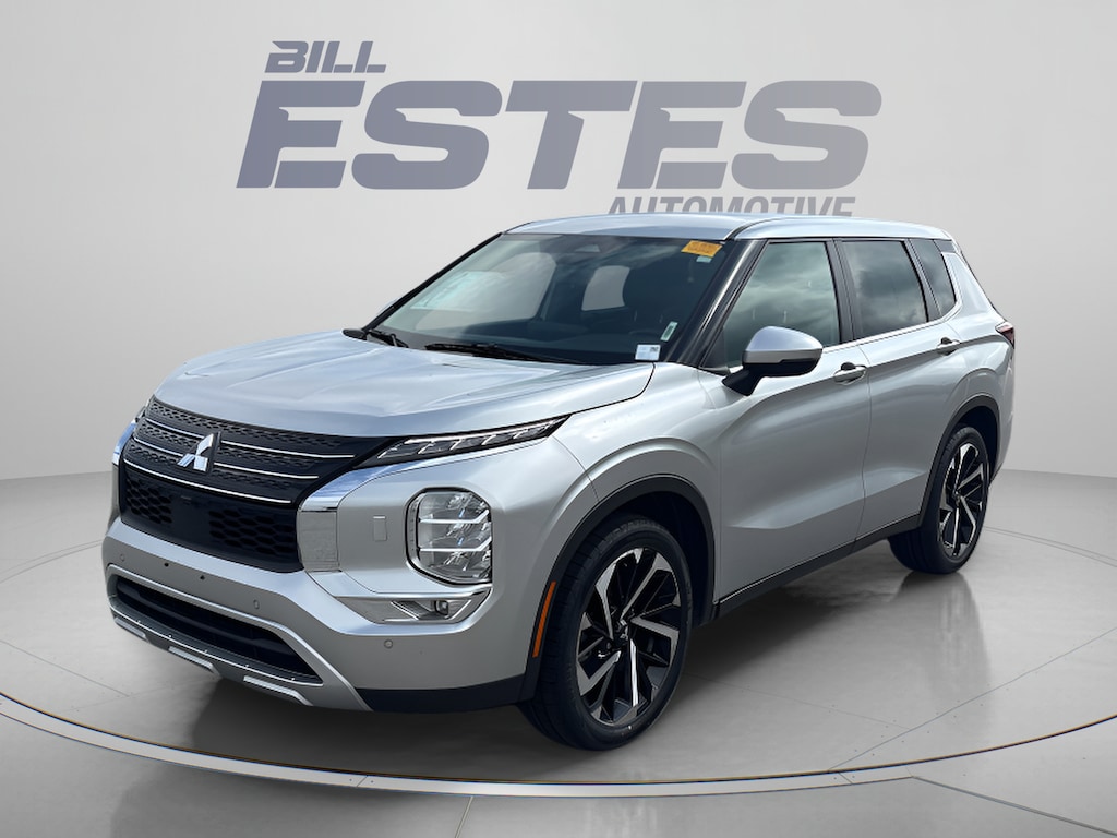 Used 2023 Mitsubishi Outlander SE SUV