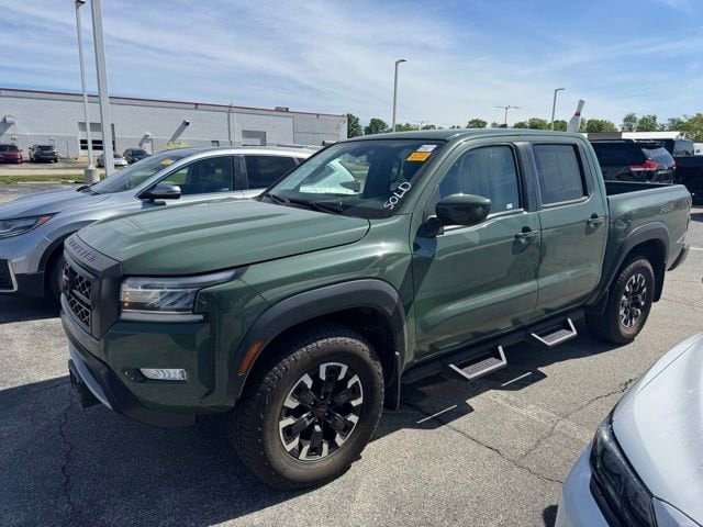 2024 Nissan Frontier PRO-4X Crew Cab 4X4's photo
